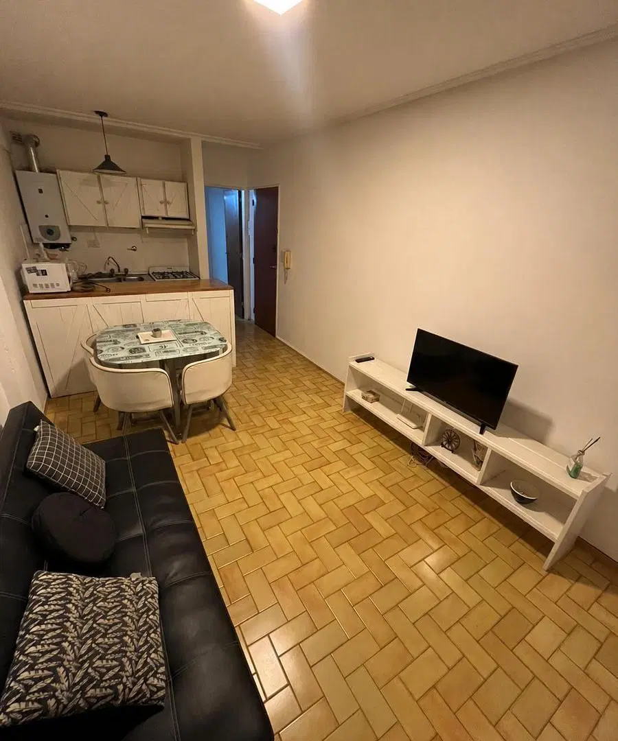 Departamento Mitre al 200 1