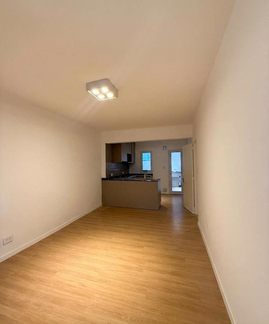 Foto de Departamento de 2 dormitorios reciclado a nuevo en excelente ubicación, imagen 3