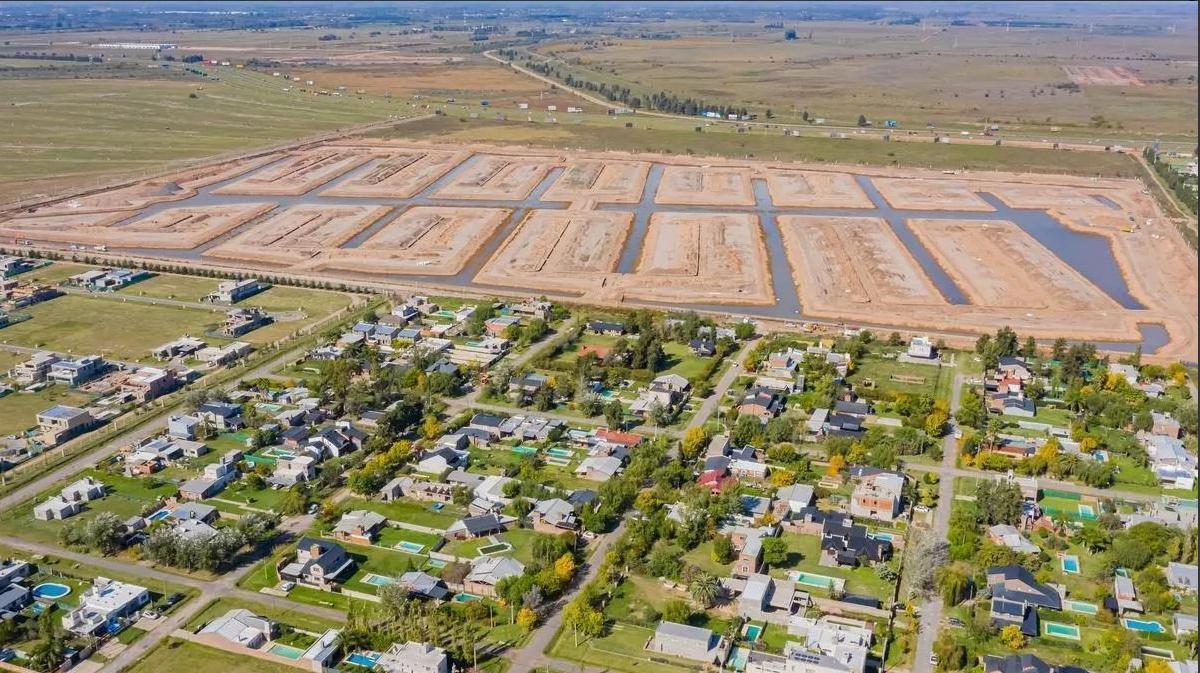 Foto de Terreno en venta en barrio privado Funes Lake, imagen 3