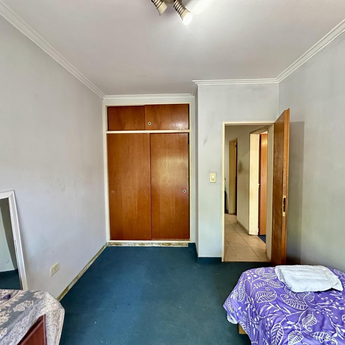 Casa en Venta en Lomas de Zamora 7 Ambientes con Parque 5
