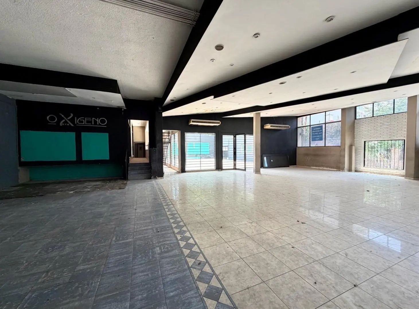 LOCAL COMERCIAL EN ALQUILER - TEMPERLEY 5