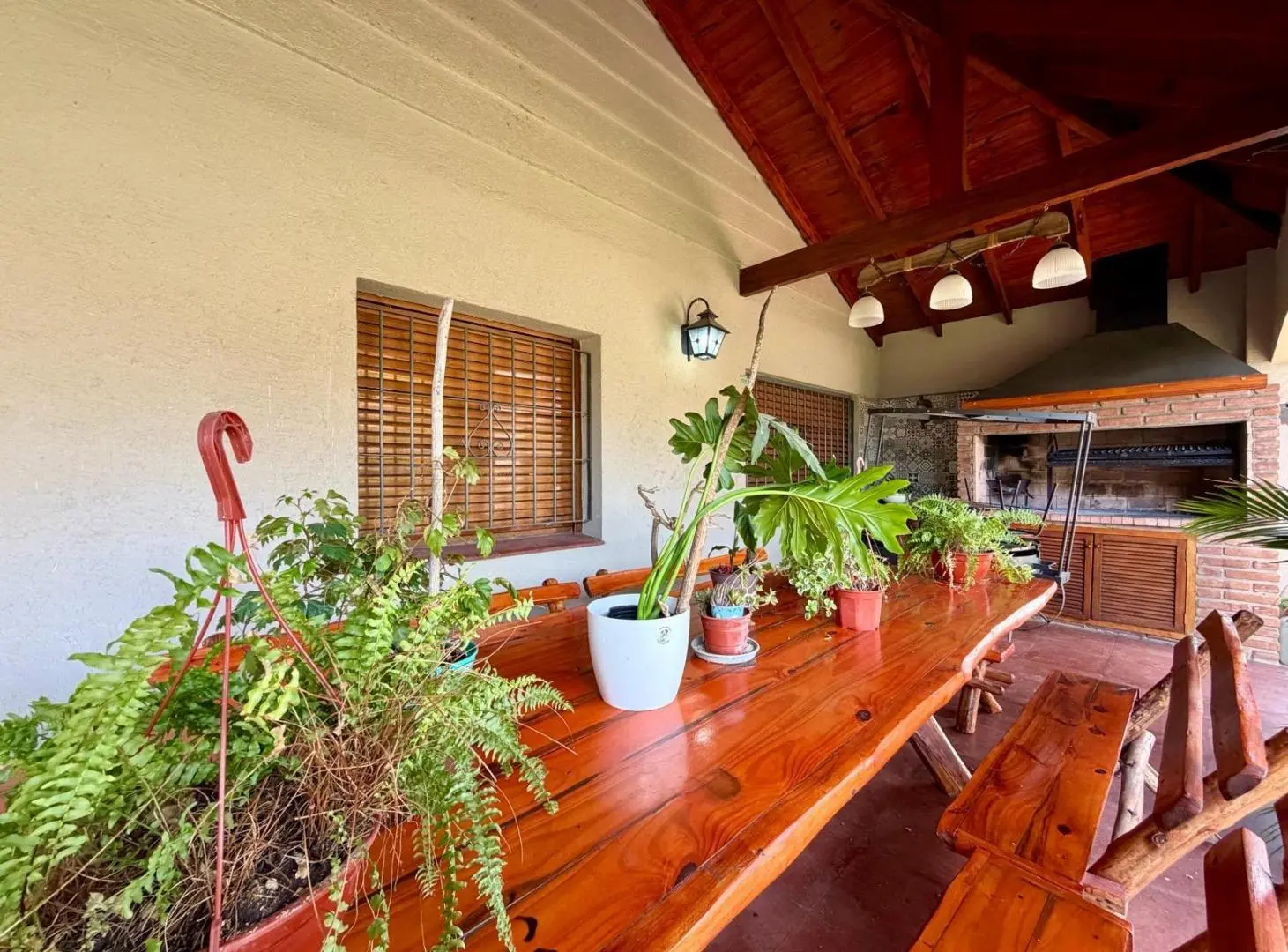 CASA EN VENTA EN LOMAS DE ZAMORA - GRAN LOTE - 2 CASAS 2