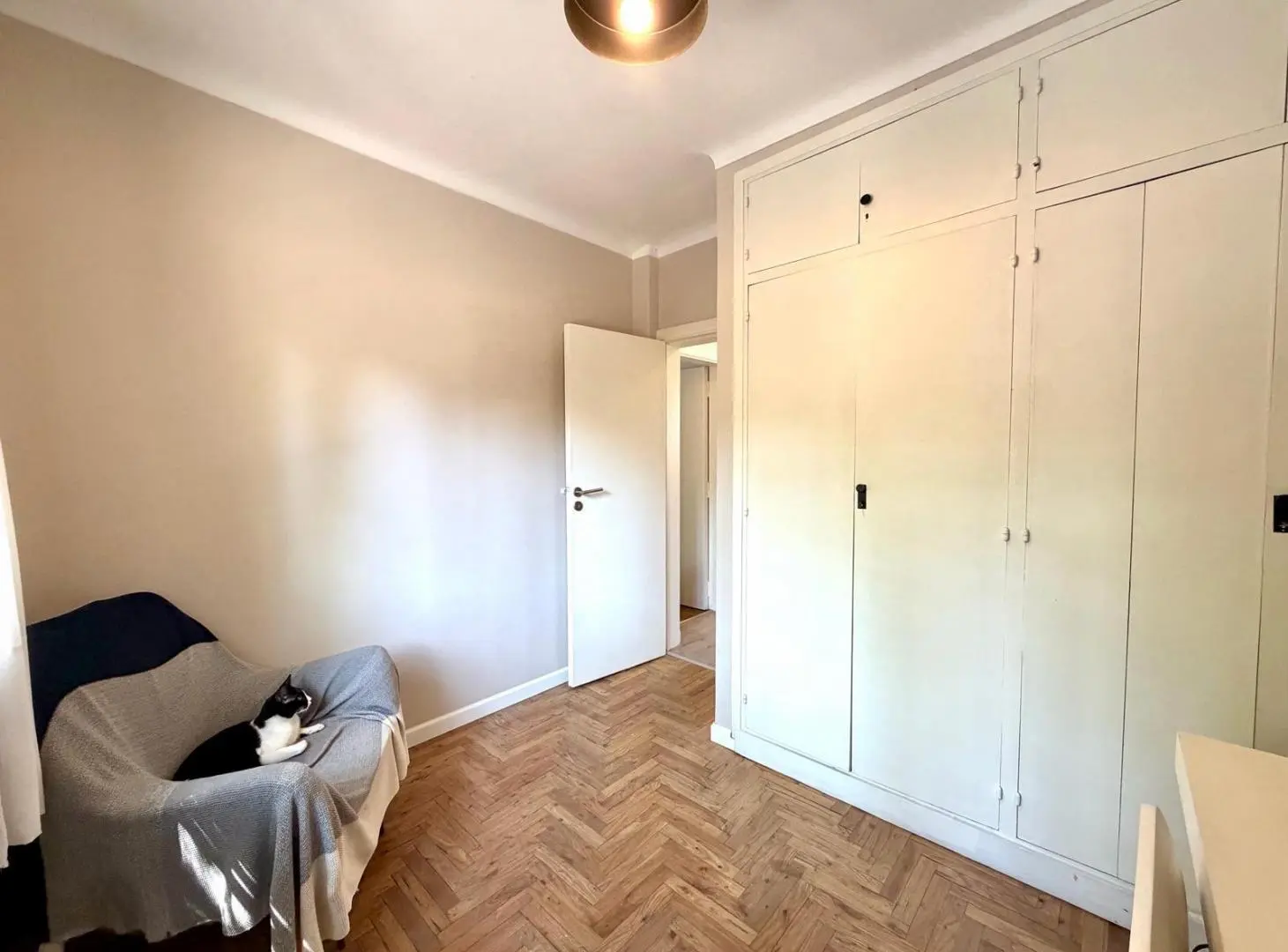 CASA EN VENTA EN TEMPERLEY - 3 AMBIENTES CON COCHERA 4
