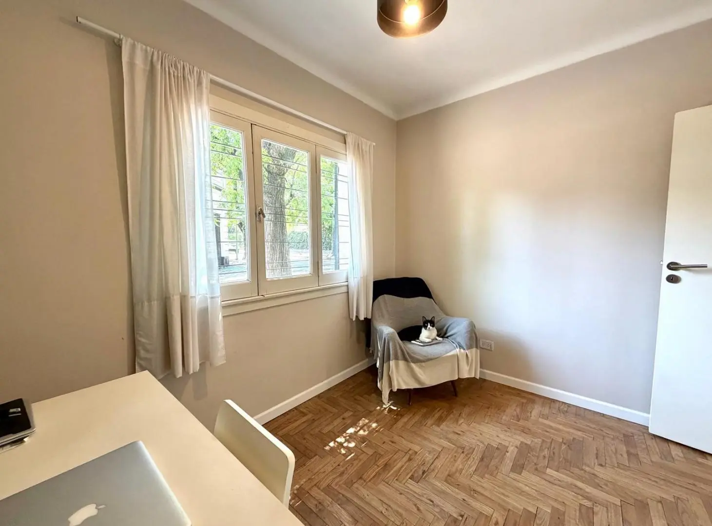 CASA EN VENTA EN TEMPERLEY - 3 AMBIENTES CON COCHERA 2