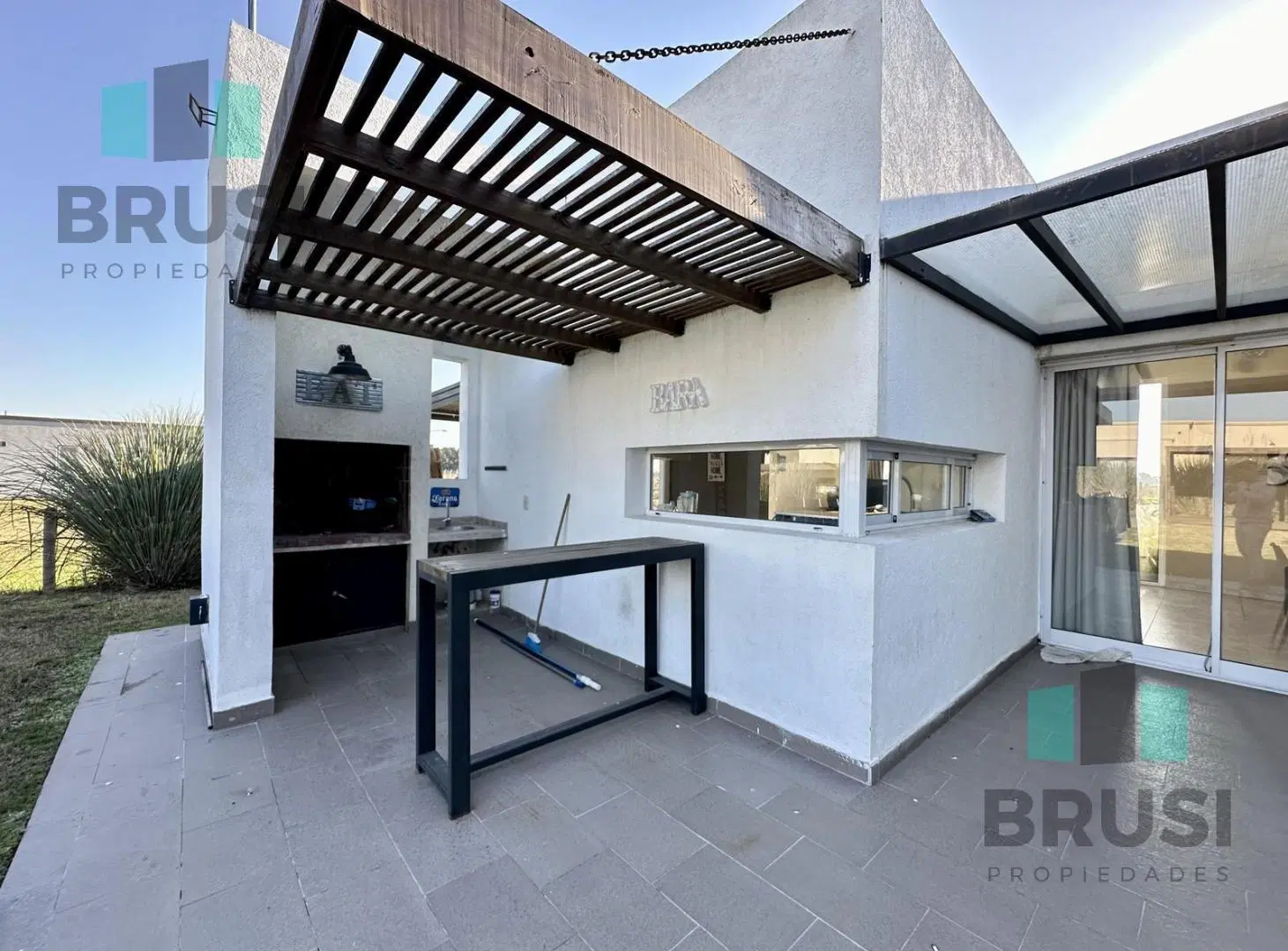 CASA 4 AMBIENTES EN VENTA EN HORIZONTES AL SUR 5