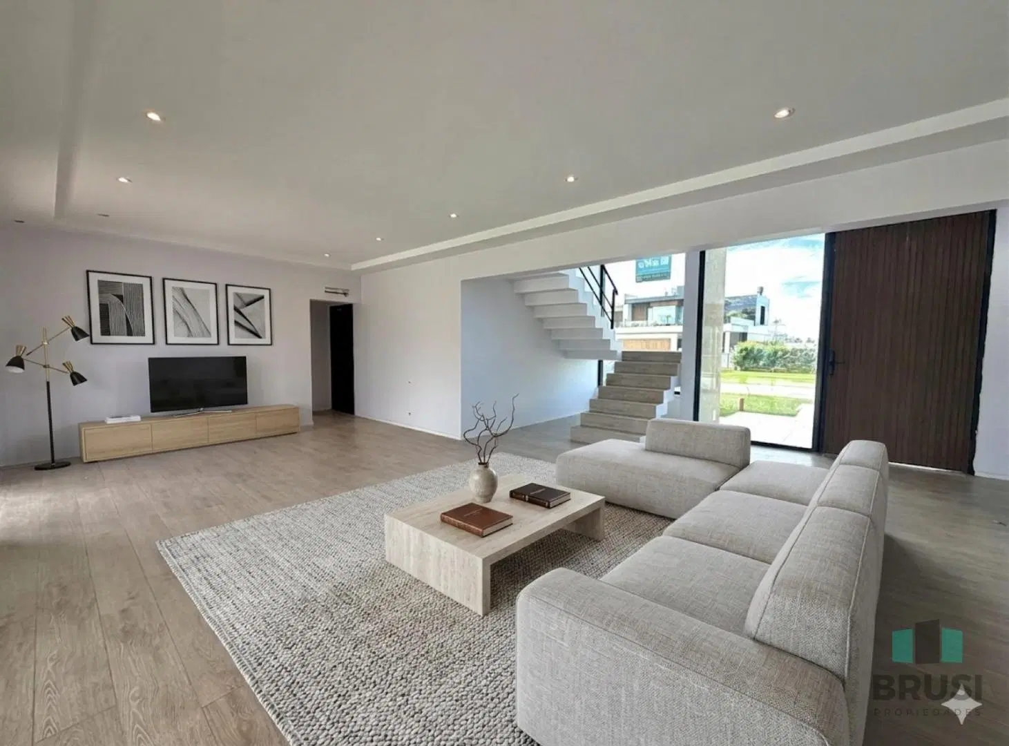CASA EN VENTA A ESTRENAR 5 AMB EN  TERRALAGOS - CANNING 3