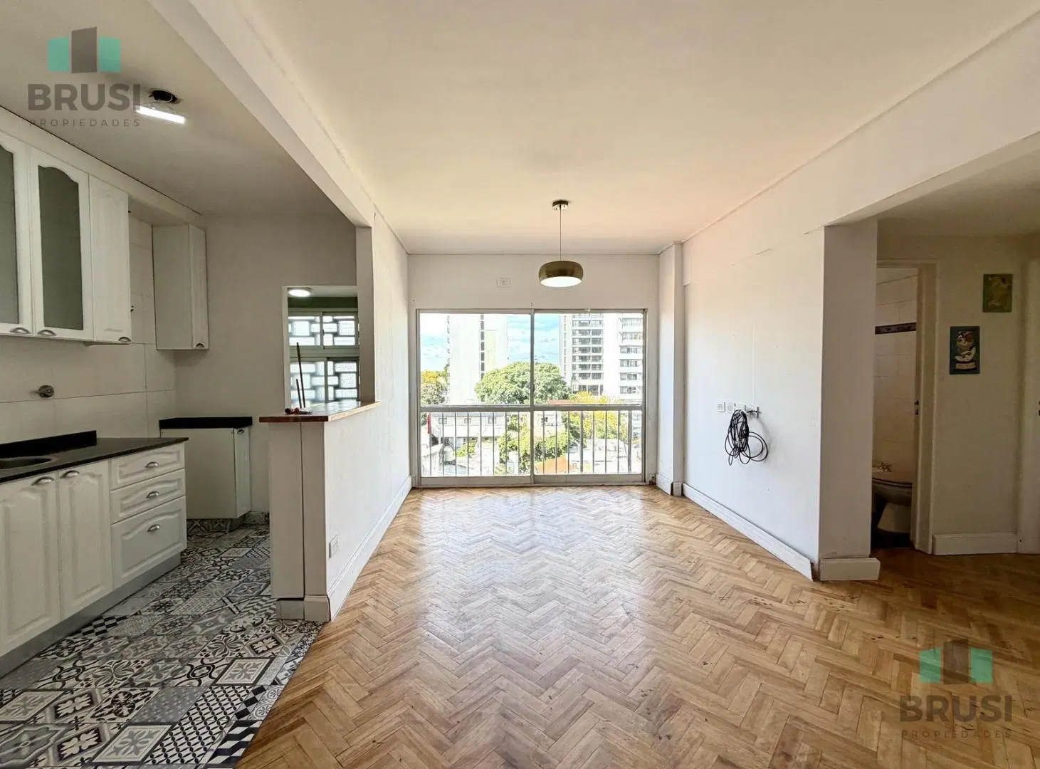 DEPARTAMENTO EN VENTA - 3 AMB. - REMEDIOS DE ESCALADA - SUPER LUMINOSO 4