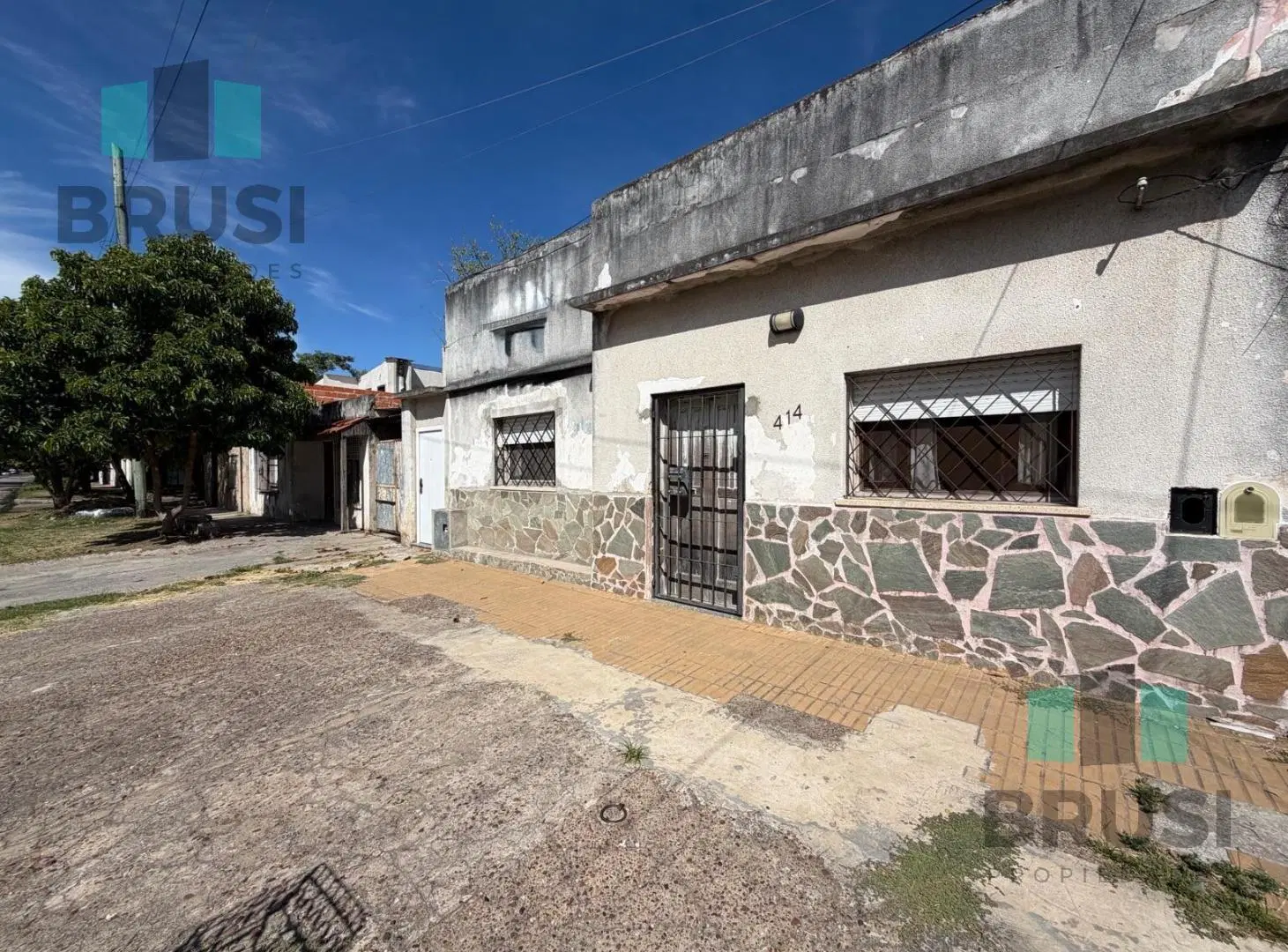CASA EN VENTA EN LLAVALLOL - 3 AMBIENTES 3