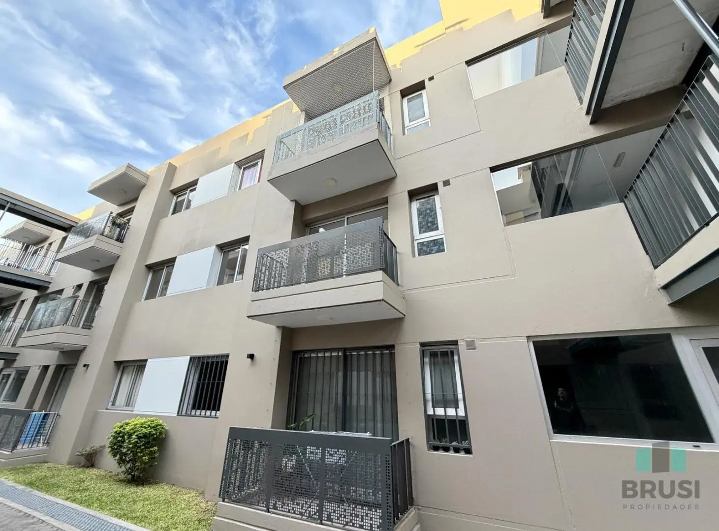 DEPARTAMENTO EN VENTA EN BANFIELD - 2 AMBIENTES 3