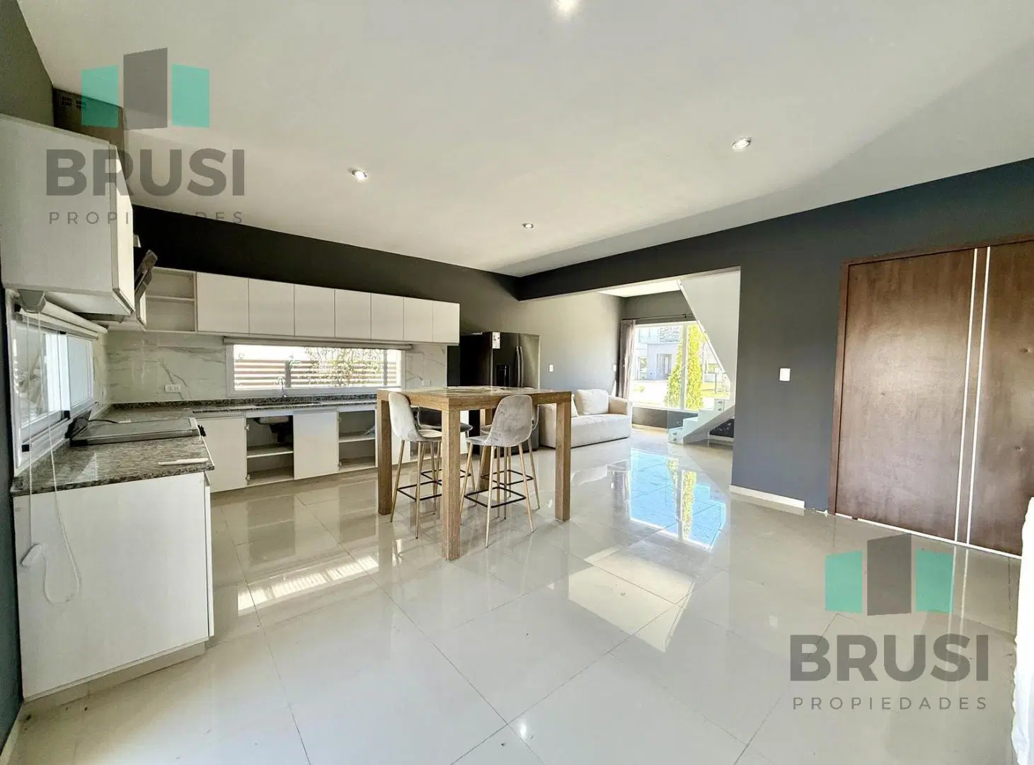 CASA EN VENTA EN LAGOS DE CANNING - 5 AMBIENTES - CON PILETA - SAUNA - PLAYROOM 4