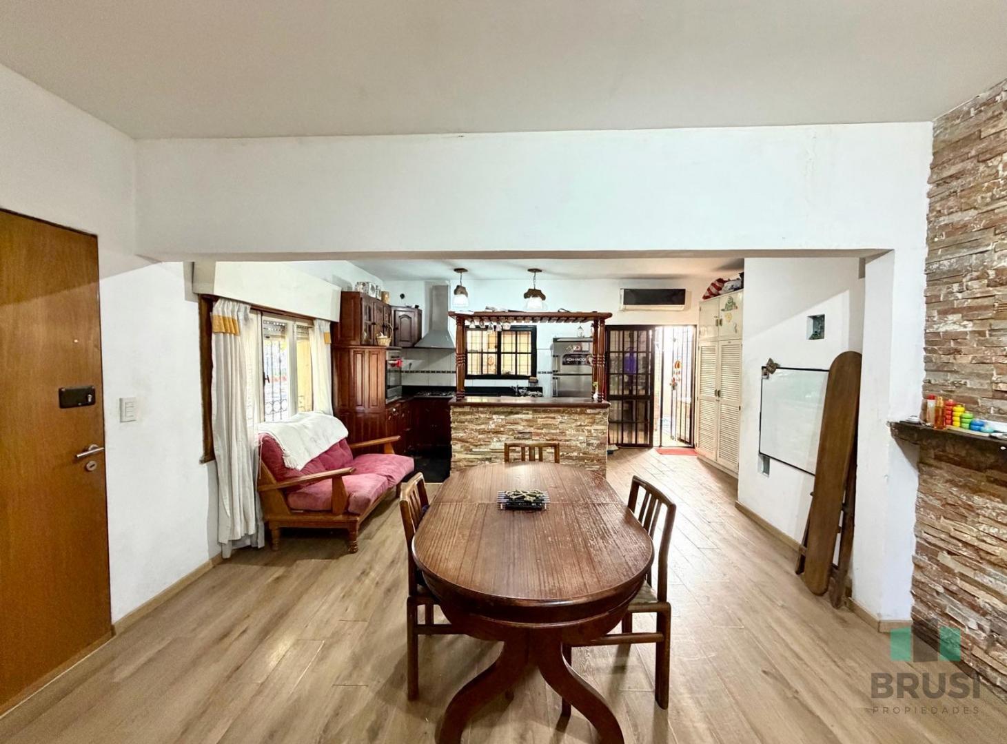VENTA CASA PH 3 AMBIENTES CON COCHERA Y TERRAZA - TEMPERLEY
