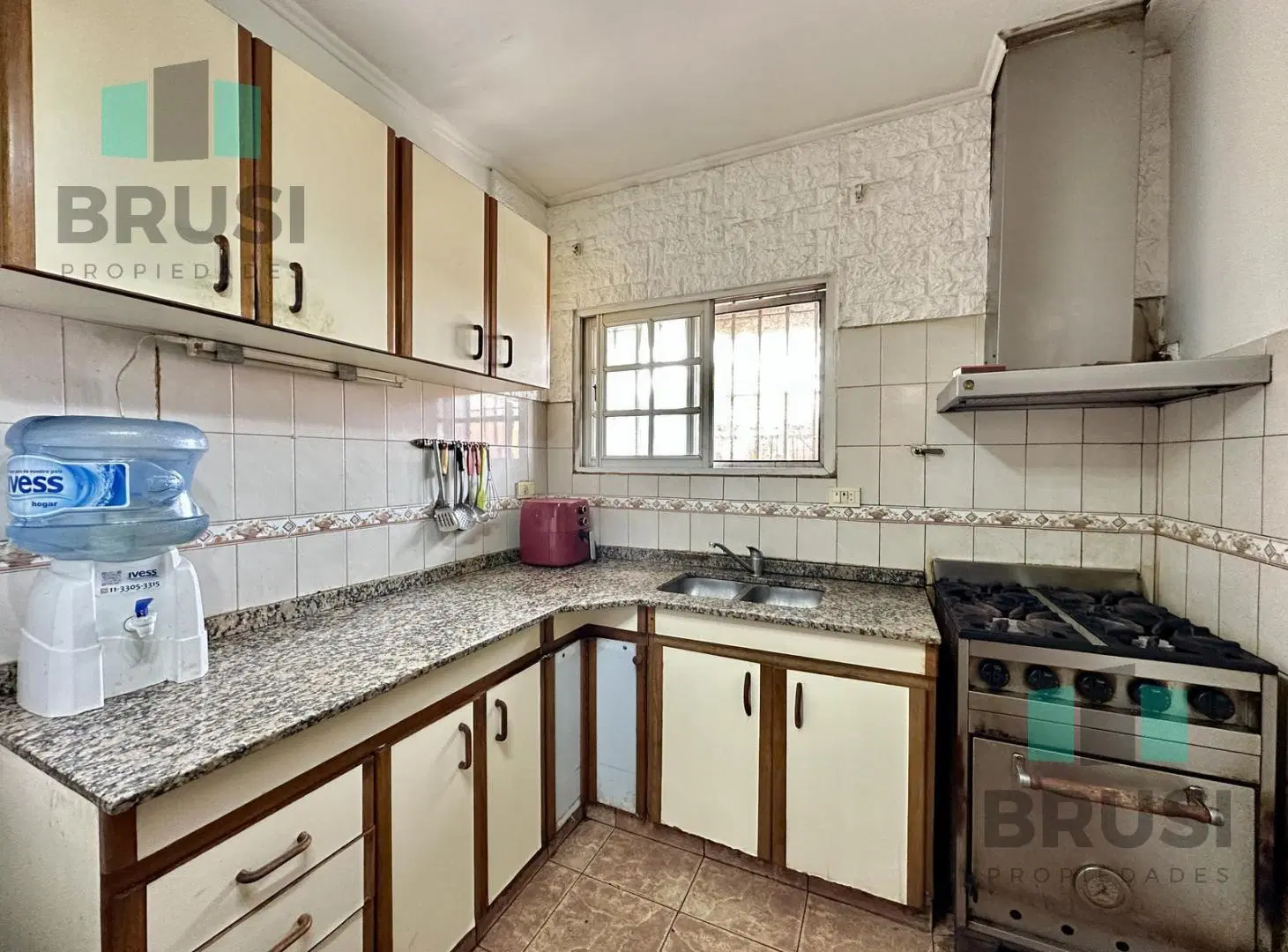 CASA EN VENTA EN QUILMES - 4 AMBIENTES 4