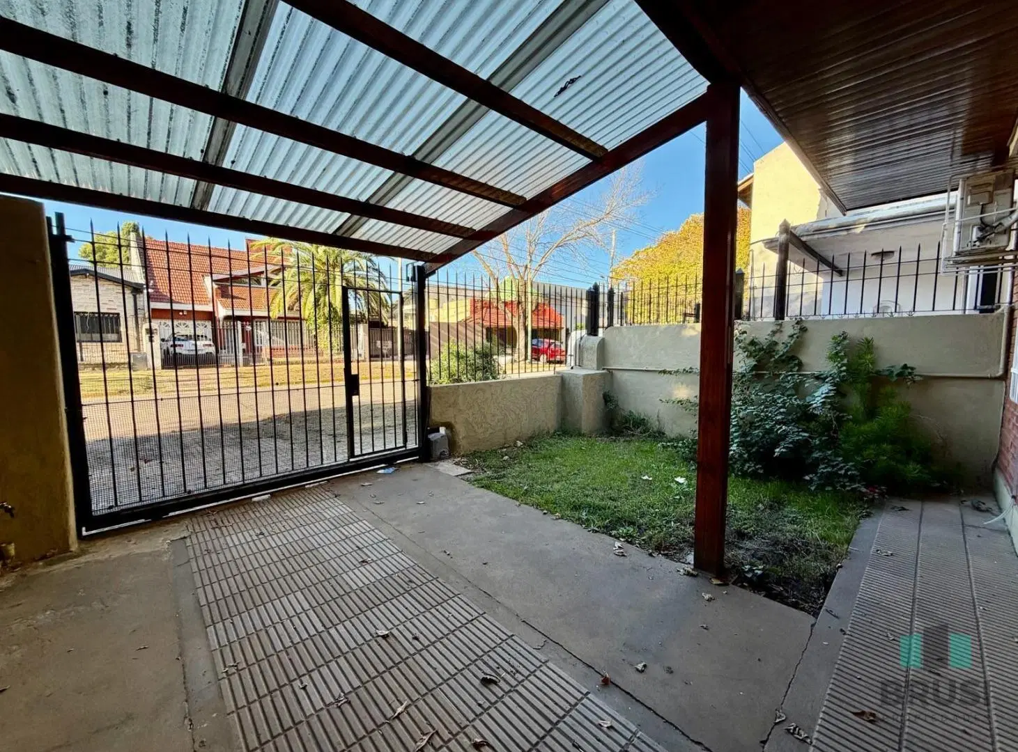 Casa en venta en Temperley Oeste 4
