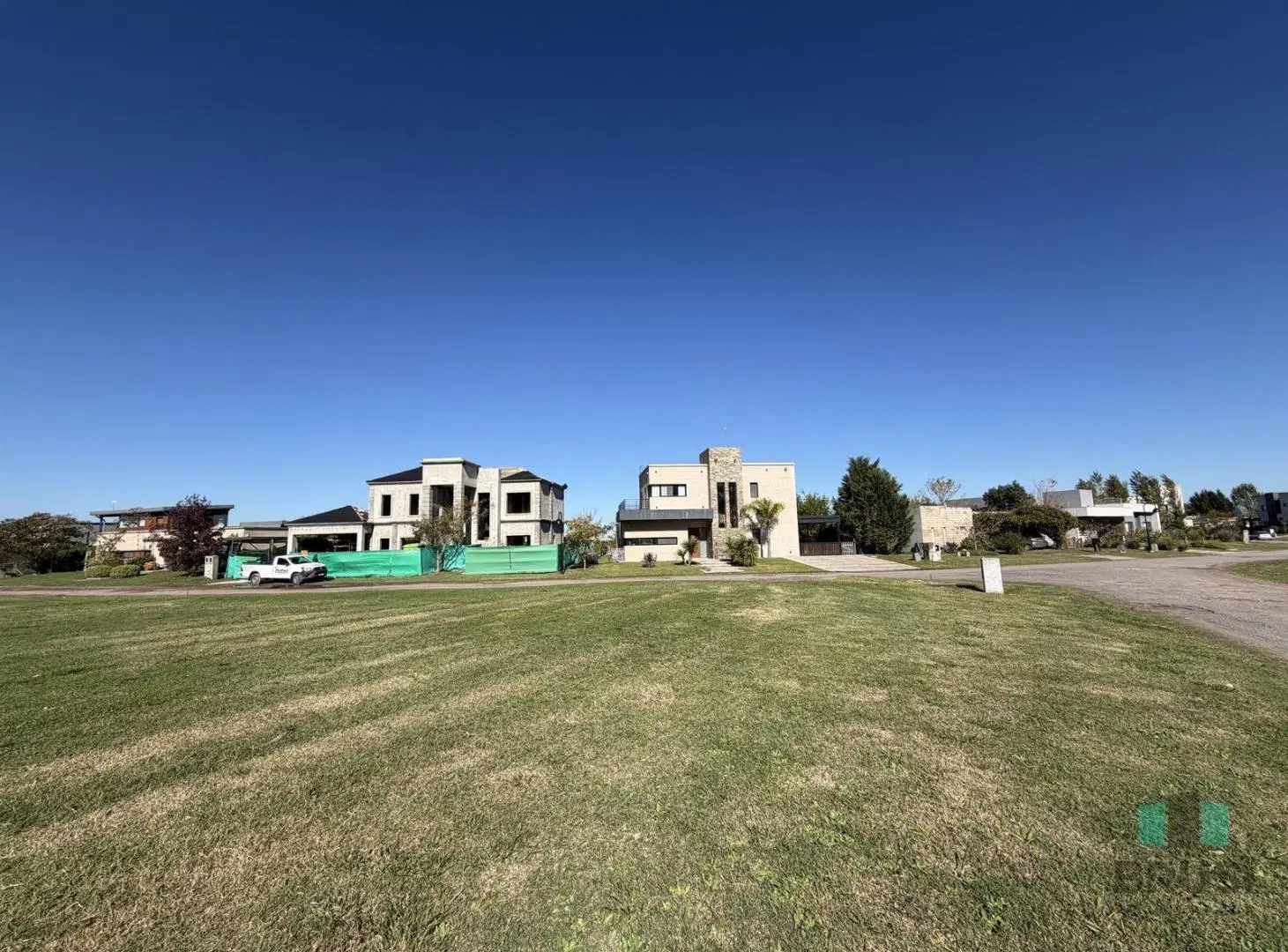 TERRENO EN VENTA EN HORIZONTES AL SUR - LOTE 320 3