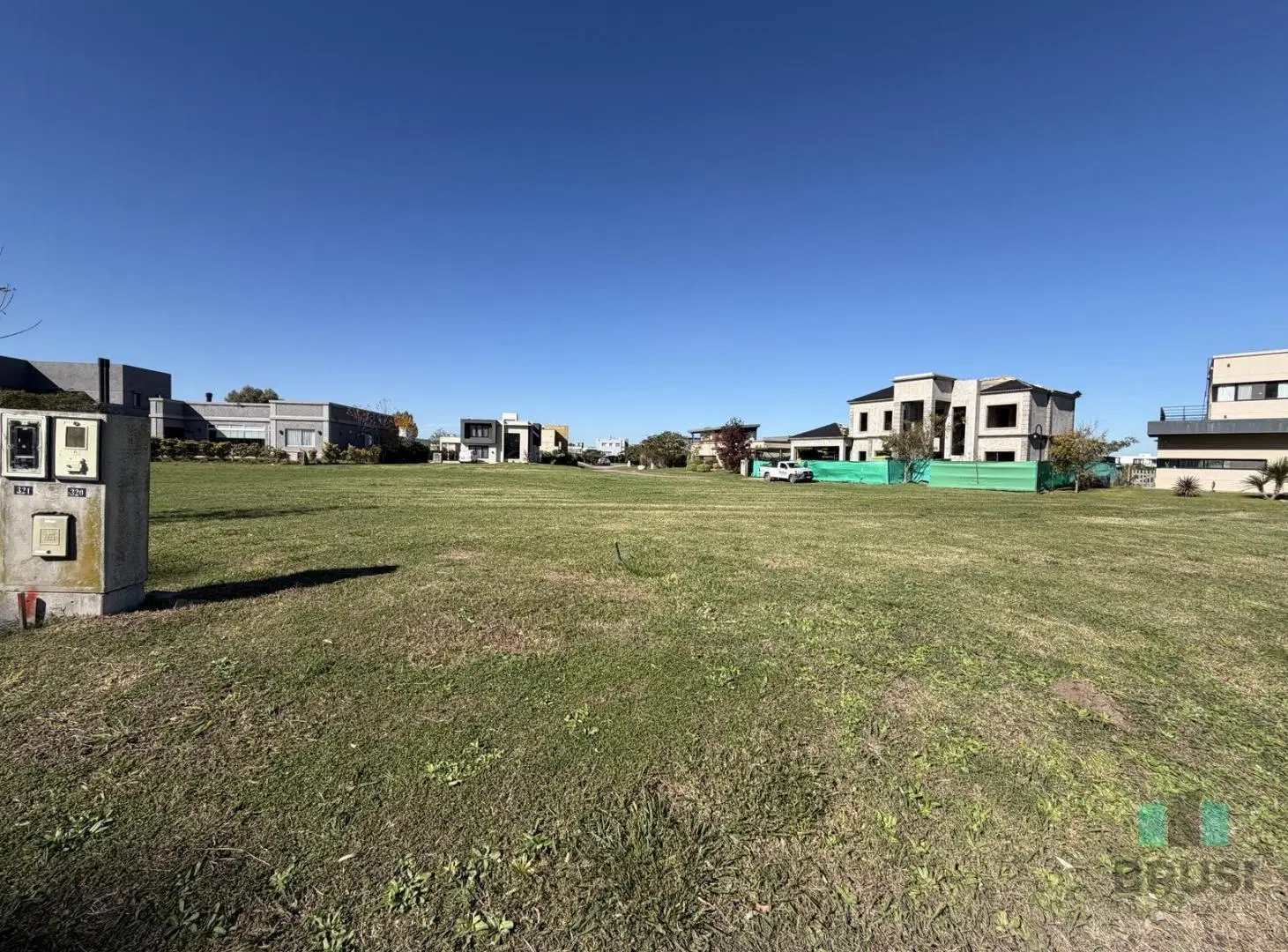 TERRENO EN VENTA EN HORIZONTES AL SUR - LOTE 320 2