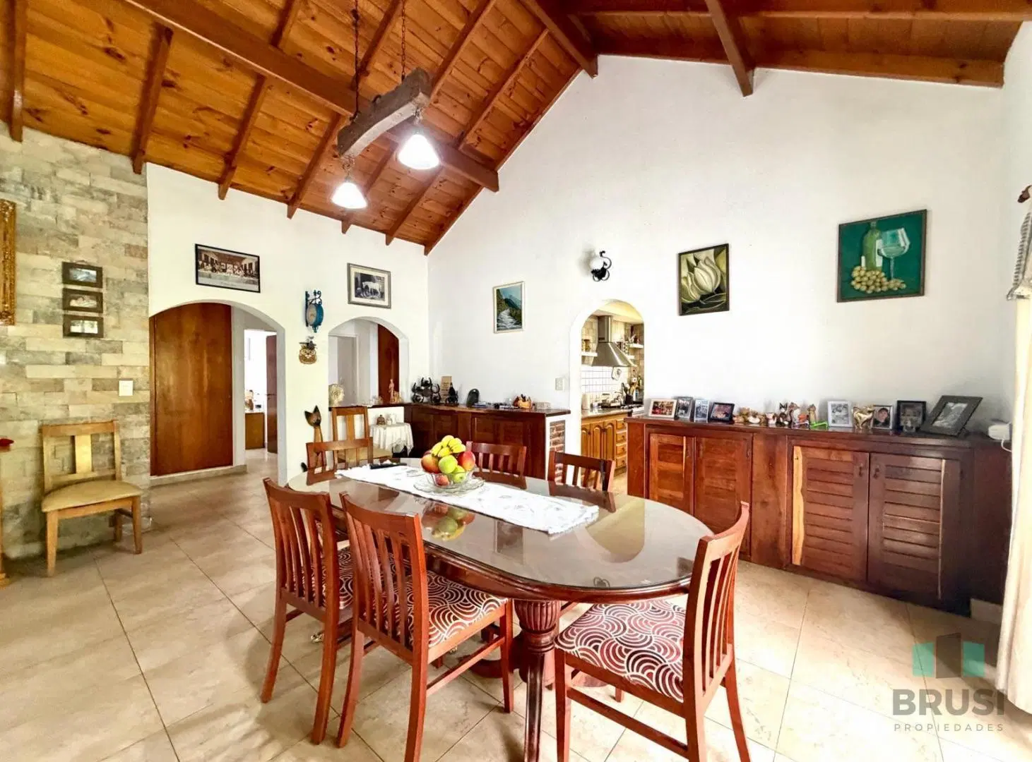 CASA QUINTA EN VENTA EN EL JAGUEL CON QUINCHO Y PILETA 2