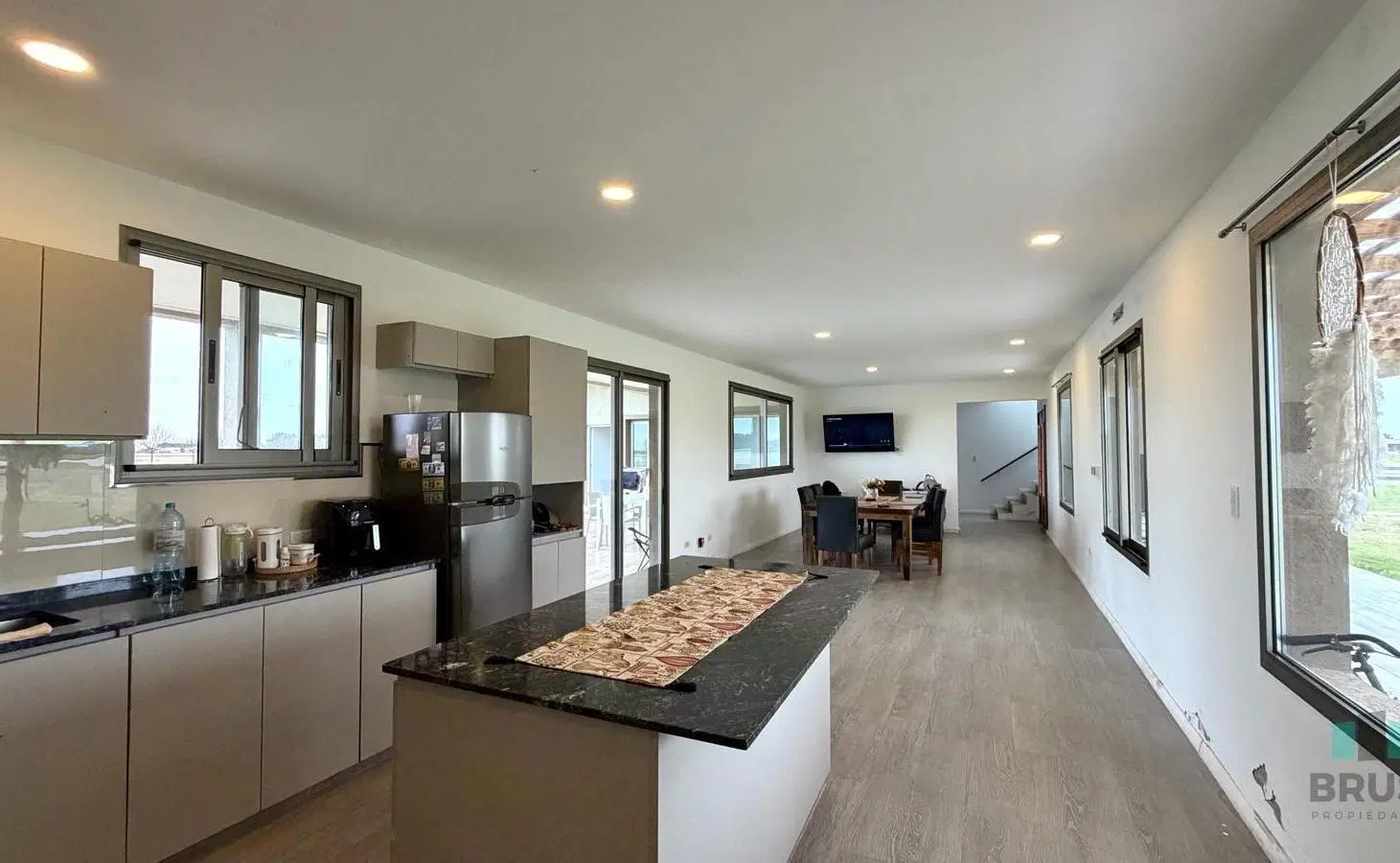 CASA DE 8 AMB EN VENTA EN CHACRAS DE LA TRINIDAD - CAÑUELAS 3