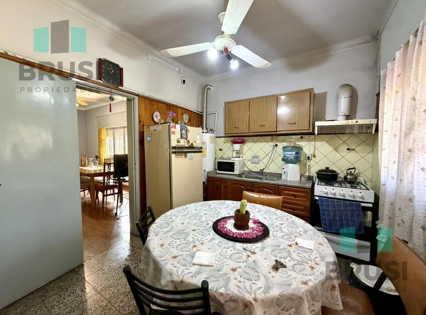 CASA EN VENTA EN ADROGUE - 3 AMBIENTES - CON LOCAL 1