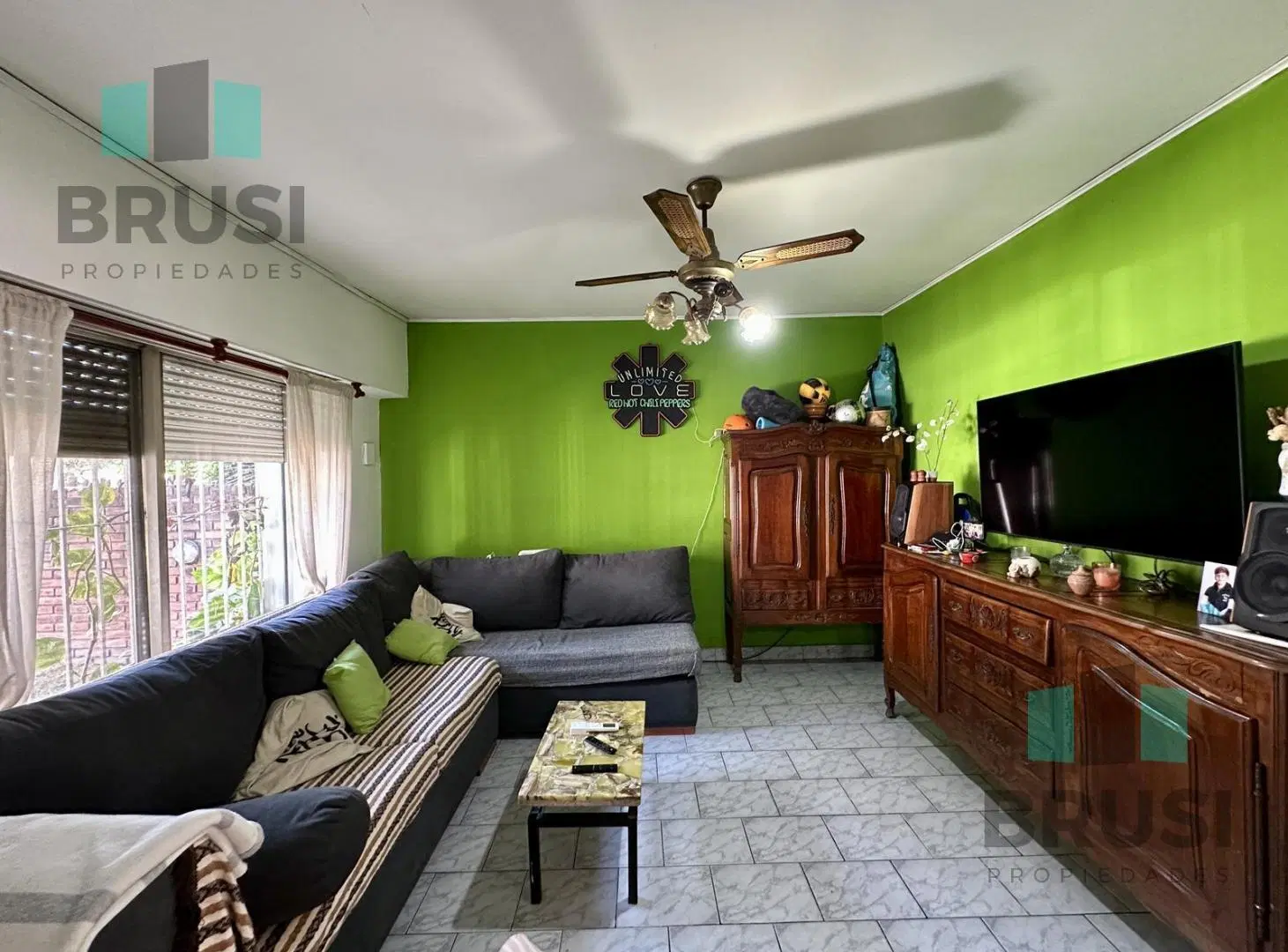 Casa en venta en Luis Guillón en 2 plantas con patio 5