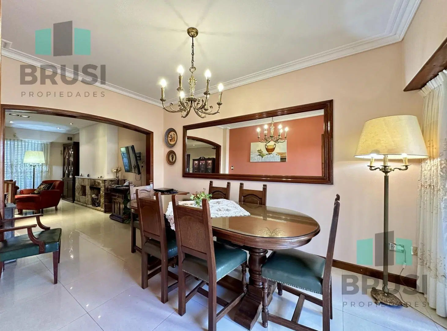 CASA EN VENTA EN LOMAS DE ZAMORA - 4 AMBIENTES - 2 PLANTAS 2
