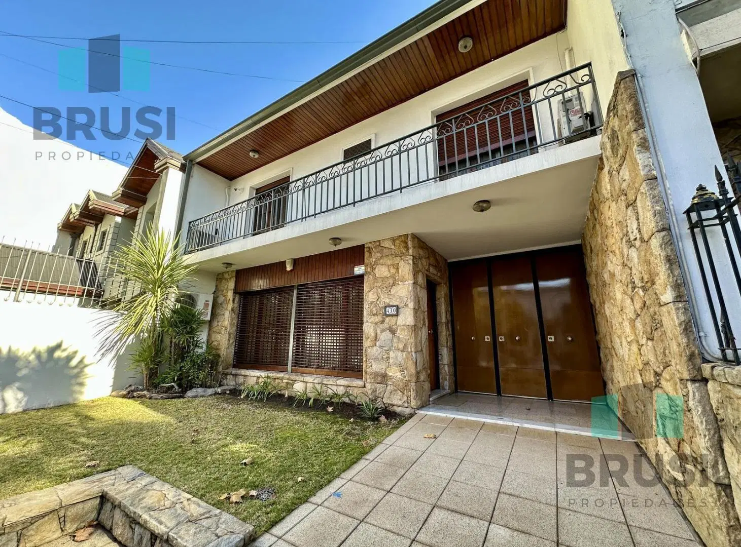 CASA EN VENTA EN LOMAS DE ZAMORA - 4 AMBIENTES - 2 PLANTAS 3
