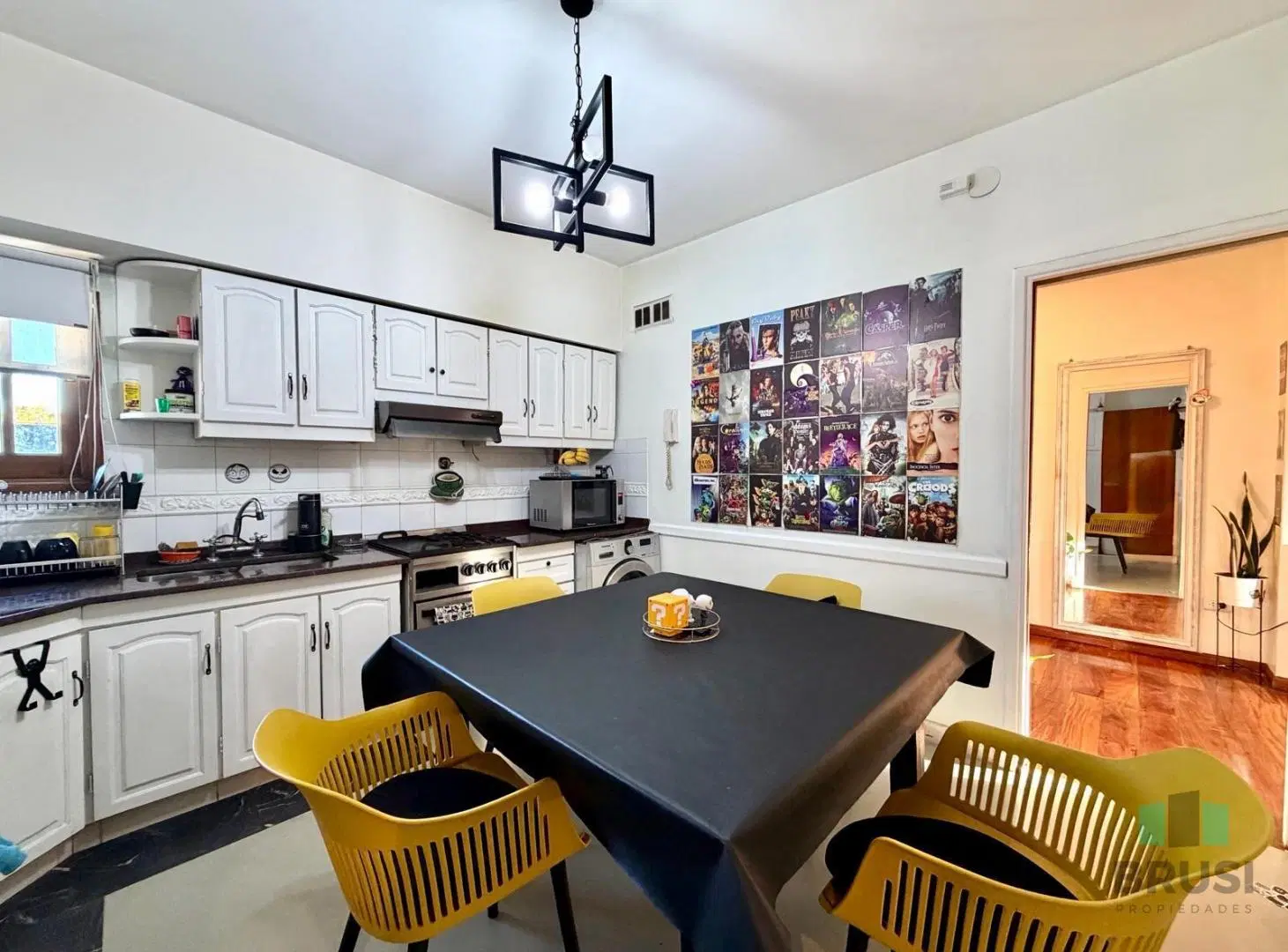 DEPARTAMENTO EN VENTA 4 AMBIENTES EN BANFIELD 5