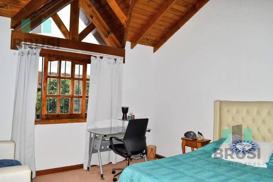 CASA EN VENTA EN LLAVALLOL - 6 AMBIENTES 5