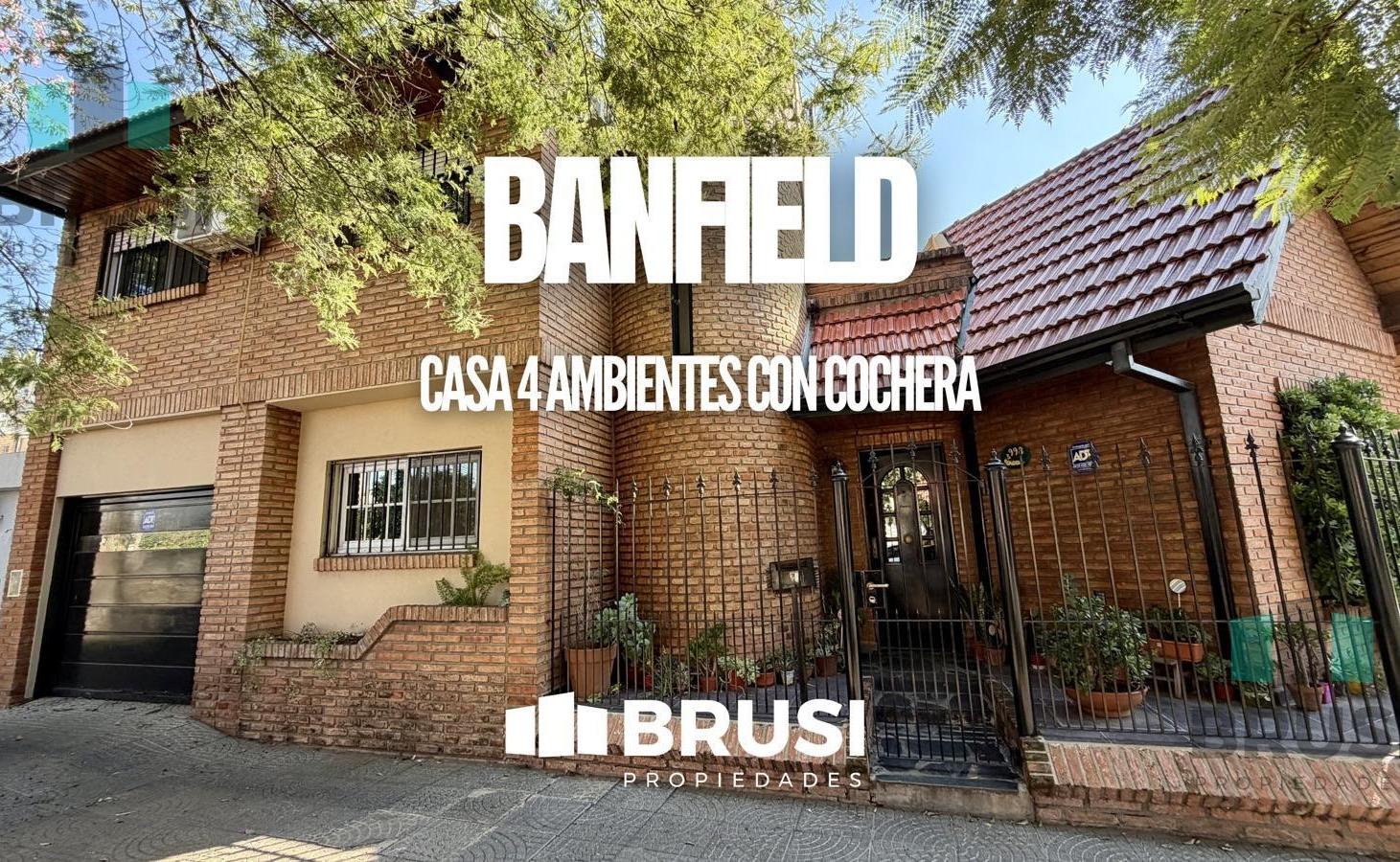 CASA EN VENTA EN BANFIELD - 4 AMBIENTES - 2 PLANTAS