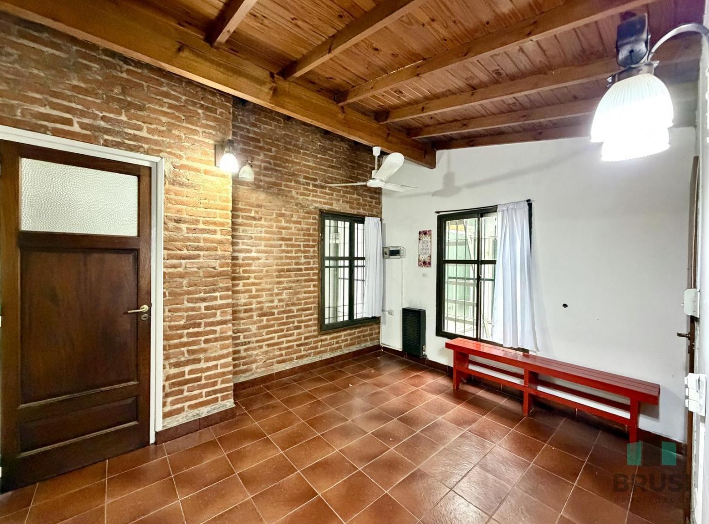 DEPARTAMENTO EN VENTA - IDEAL OFICINAS - 9 AMBIENTES