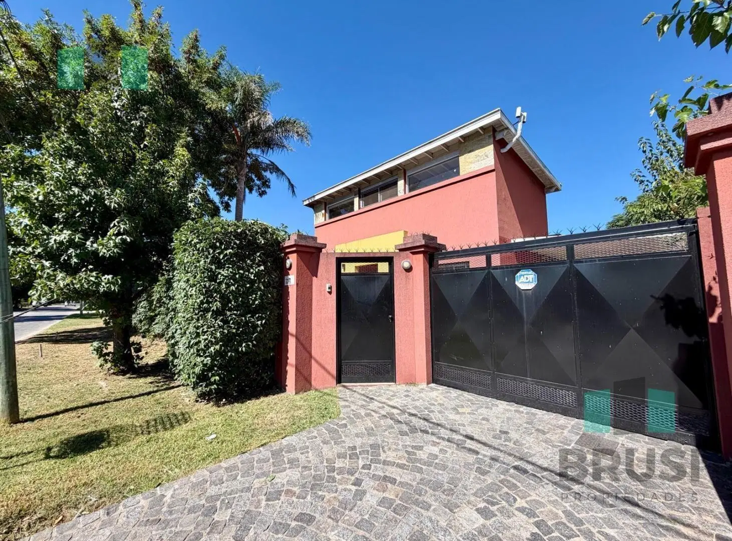 CASA 4 AMBIENTES EN VENTA EN EL TREBOL LA UNION 1