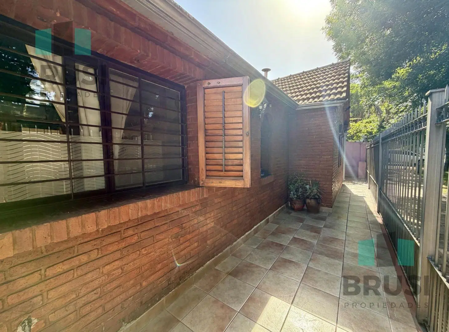 CASA EN VENTA EN BANFIELD - 4 AMBIENTES 3