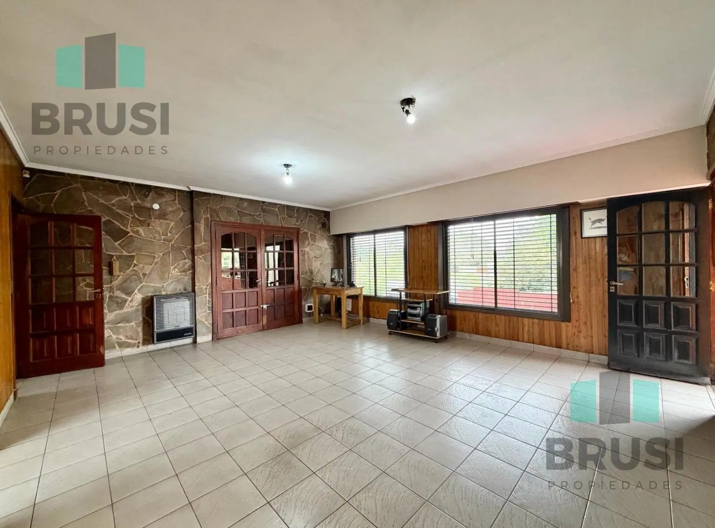 PISO 4 AMBIENTES EN VENTA EN LLAVALLOL CON COCHERA Y QUINCHO 5