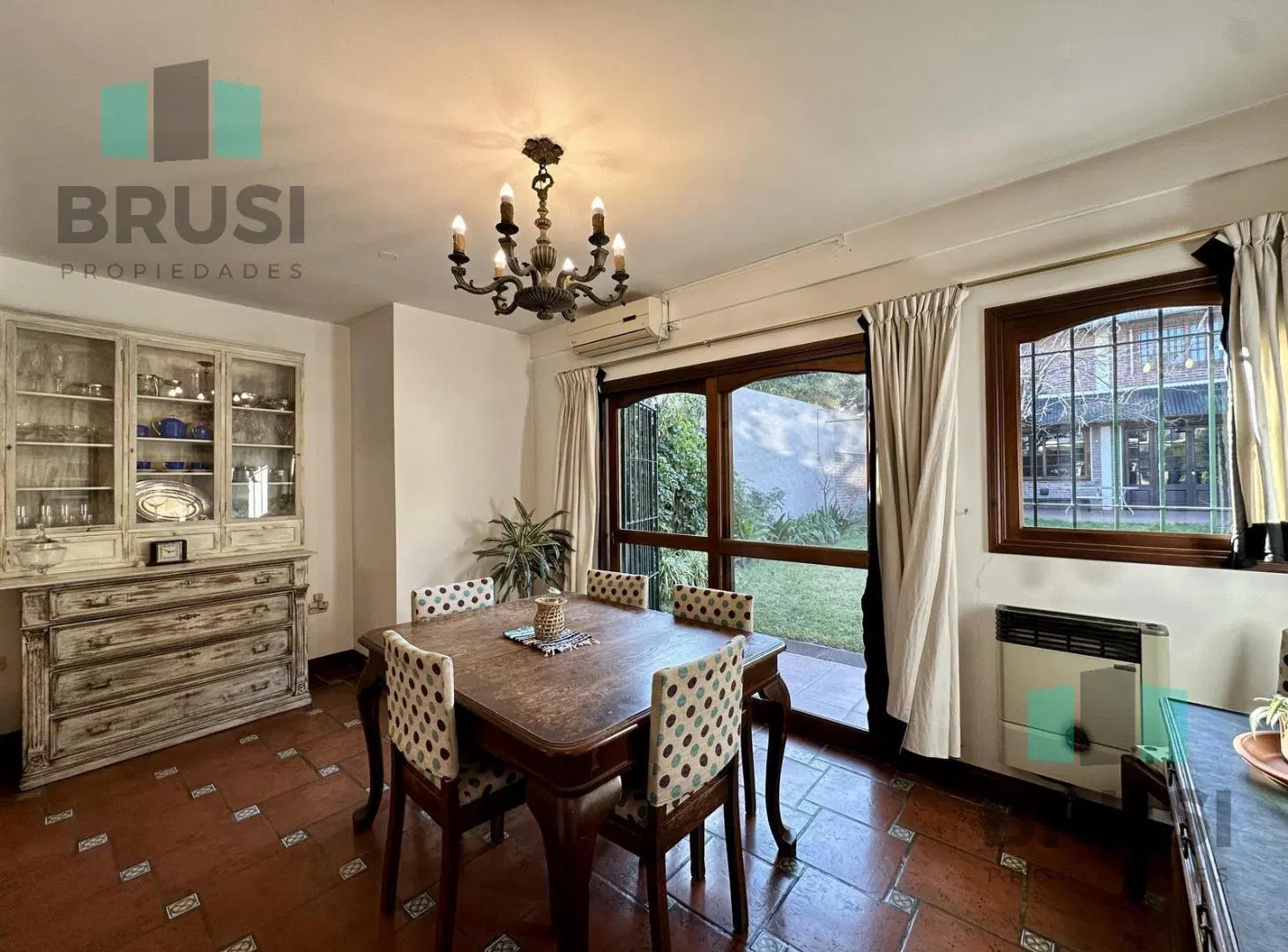 CASA PH EN VENTA EN LOMAS DE ZAMORA CON GRAN PARQUE 1