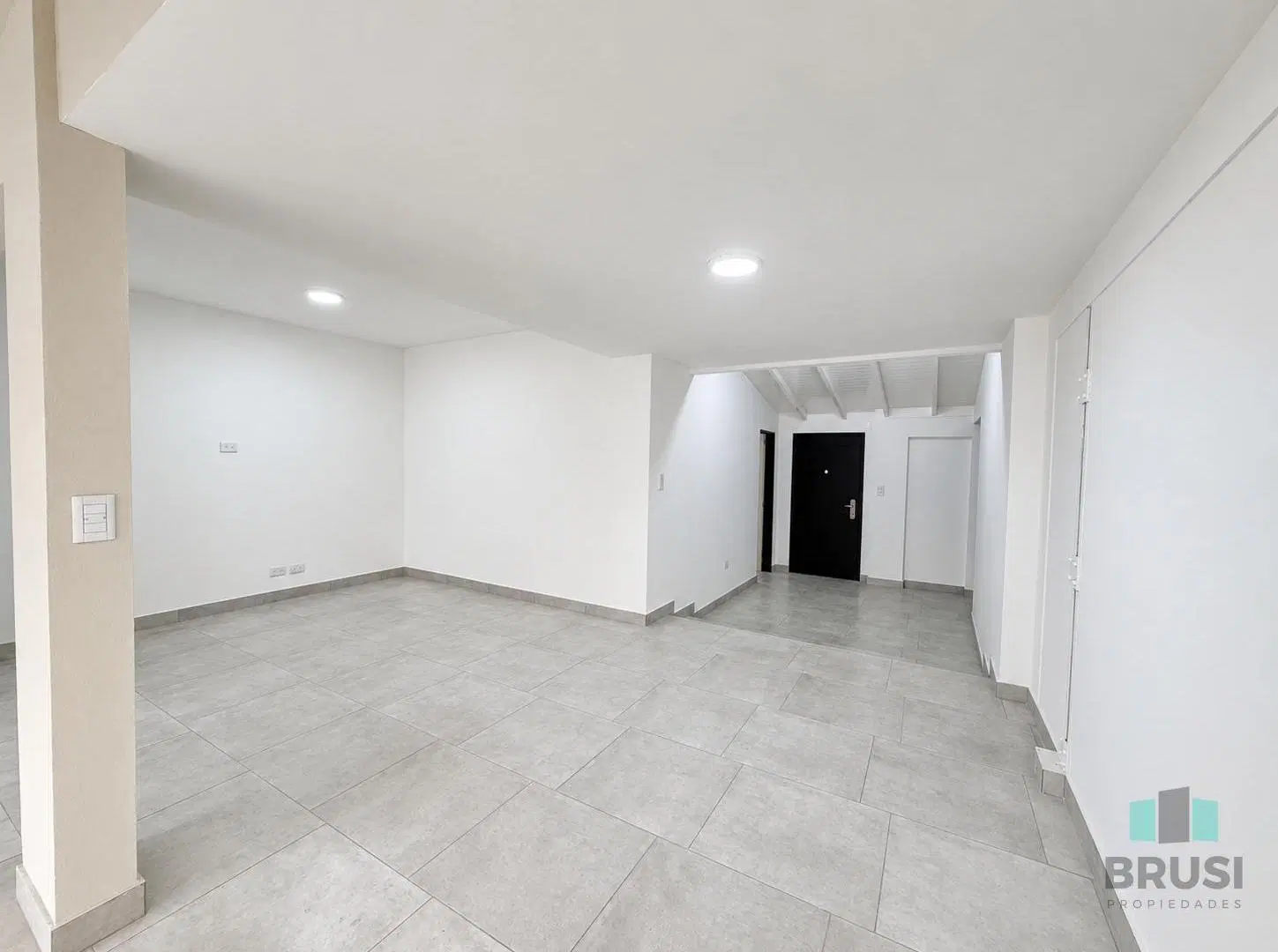 CASA PH EN VENTA TEMPERLEY 5 AMBIENTES - EN 2 PLANTAS - REMODELADA A NJUEVO 5
