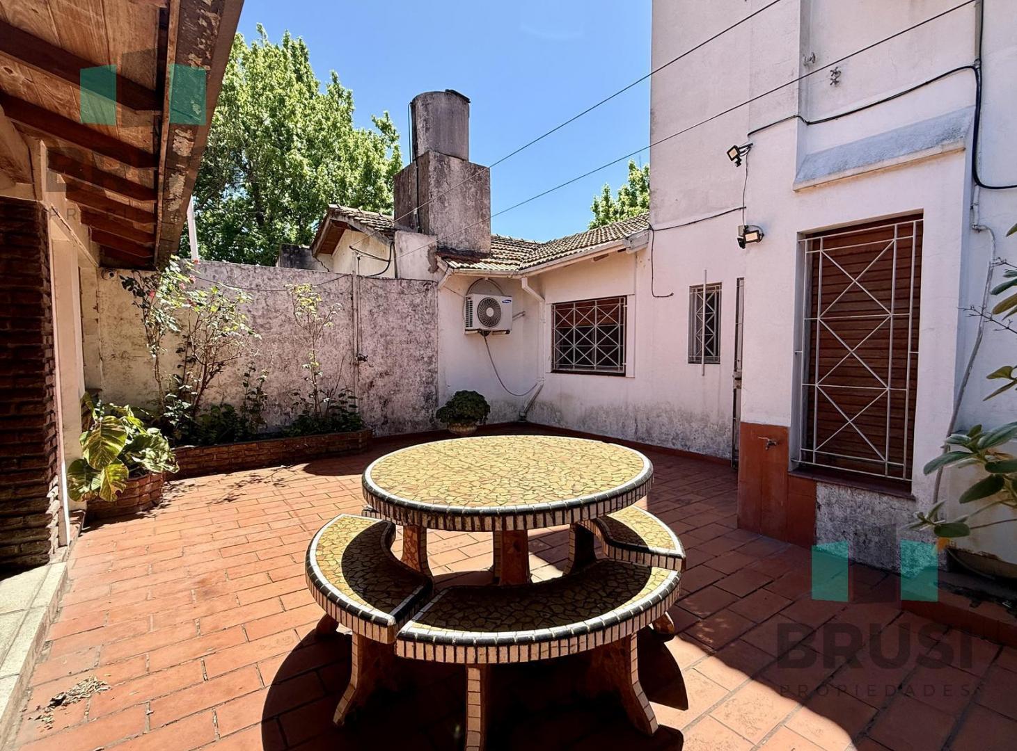 Foto de VENTA CASA 4 AMBIENTES - JOSE MARMOL, imagen 2