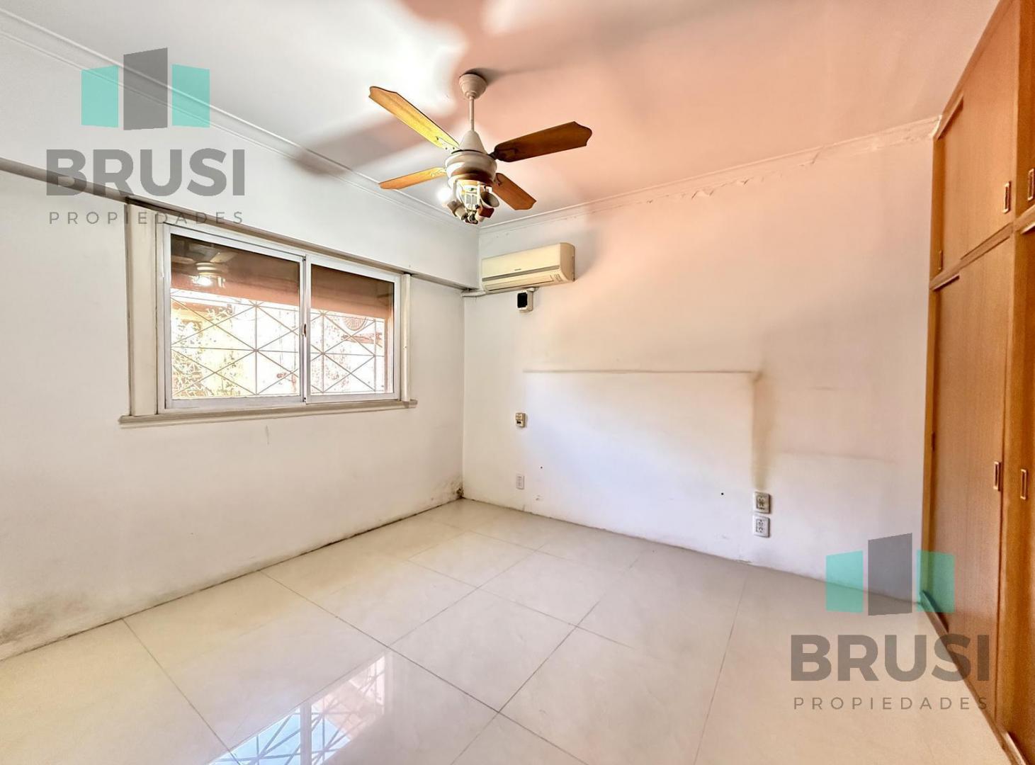 Foto de VENTA CASA 4 AMBIENTES - JOSE MARMOL, imagen 3