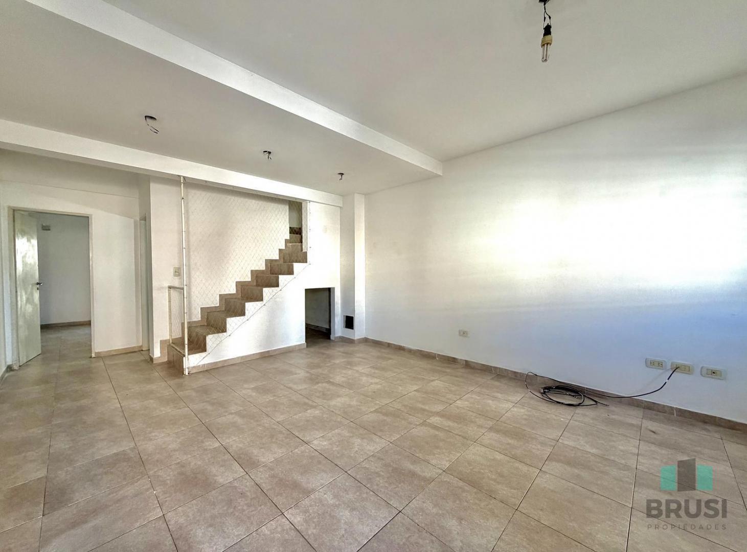 Foto de VENTA DEPARTAMENTO PH 4 AMBIENTES CON COCHERA - TEMPERLEY, imagen 4