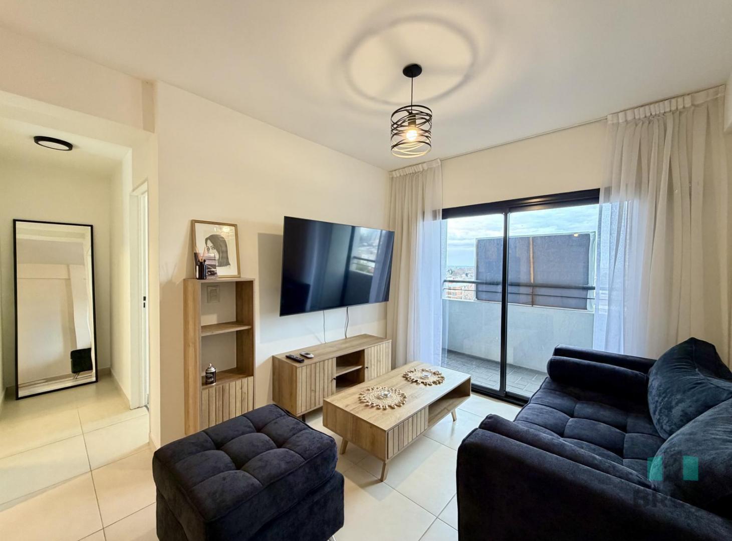 Foto de VENTA DEPARTAMENTO DOS AMBIENTES CON COCHERA - BANFIELD, imagen 1