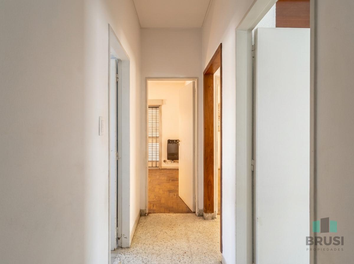 Foto de Venta casa Adrogué excelente ubicación, imagen 2