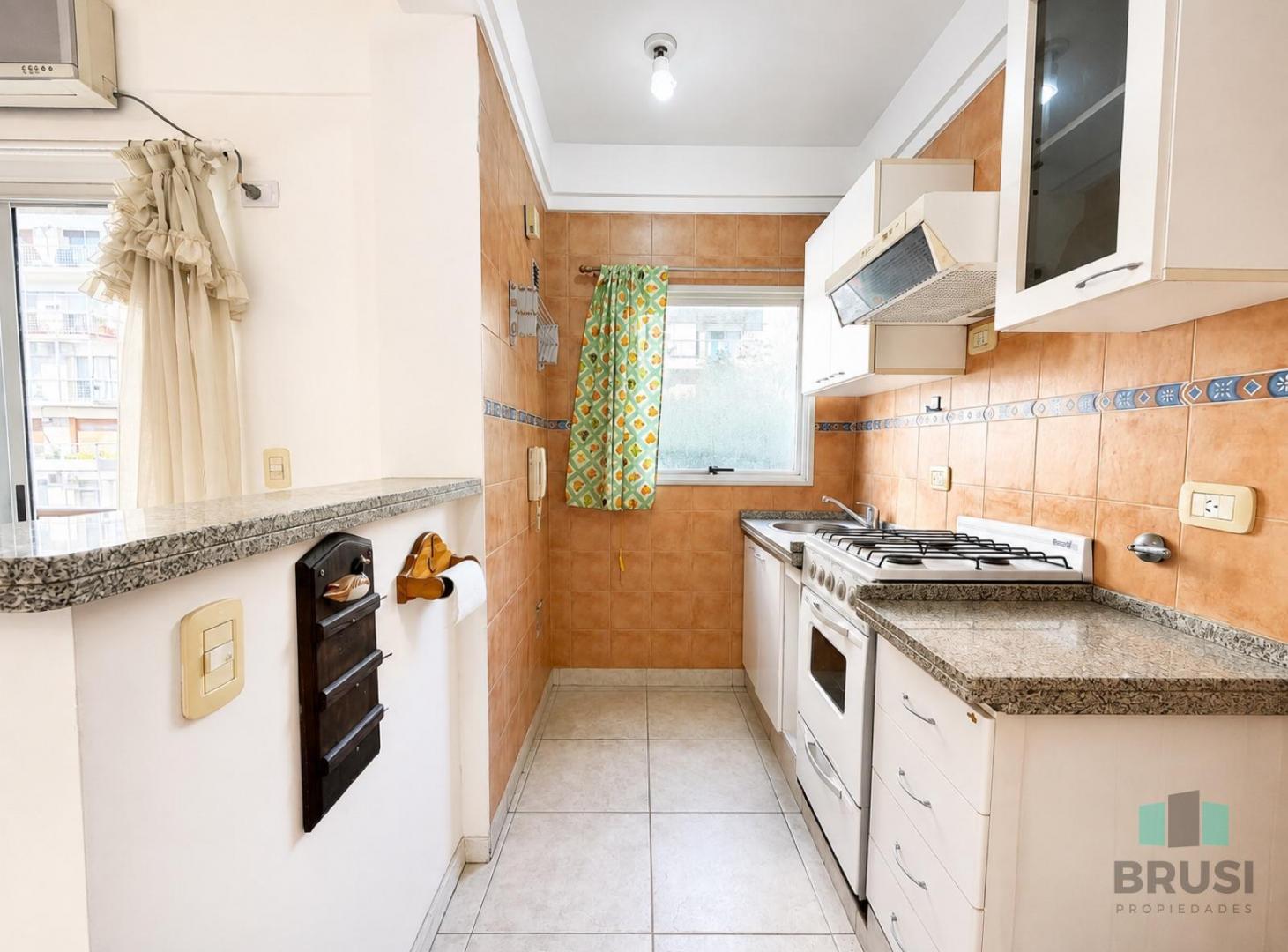 Foto de DEPARTAMENTO EN VENTA EN LANUS OESTE - 2 AMBIENTES, imagen 3