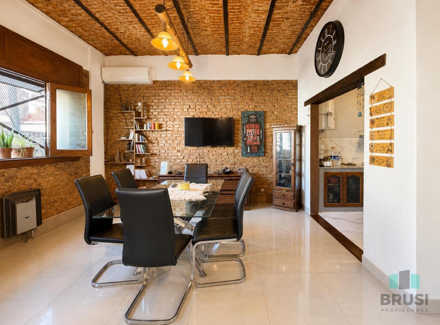 Foto de CASA EN VENTA EN TEMPERLEY - REMODELADA A NUEVO - 2 AMBIENTES, imagen 3