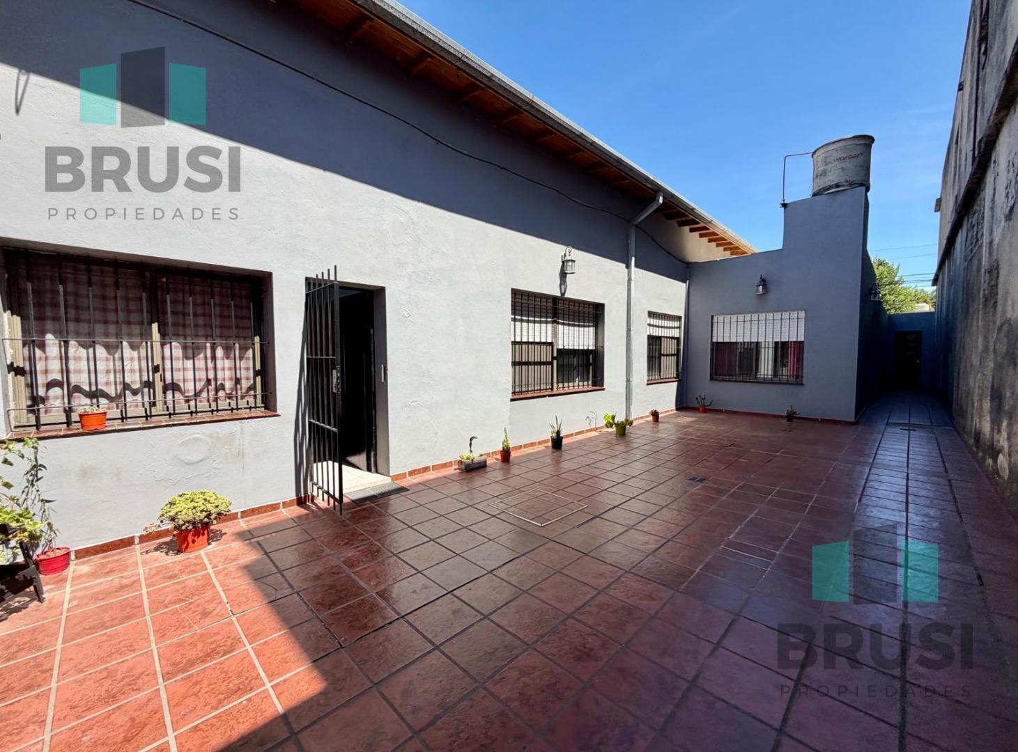 Foto de CASA PH EN TEMPERLEY EN VENTA - 6 AMBIENTES, imagen 4