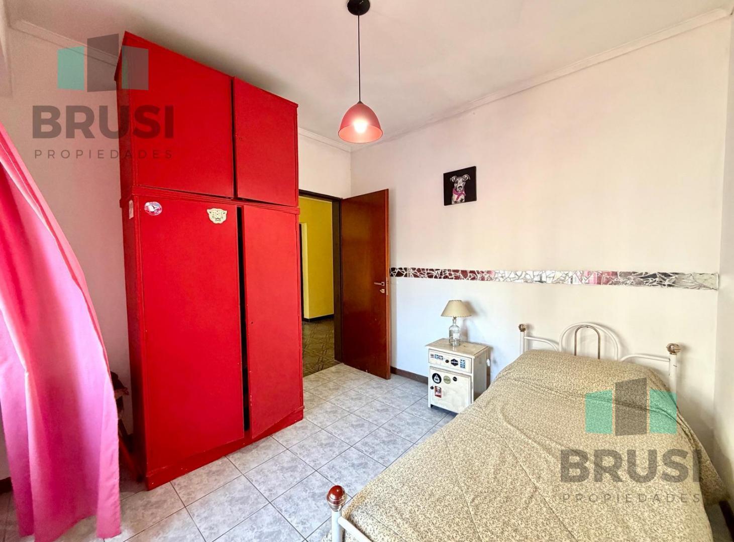 Foto de CASA PH EN TEMPERLEY EN VENTA - 6 AMBIENTES, imagen 2