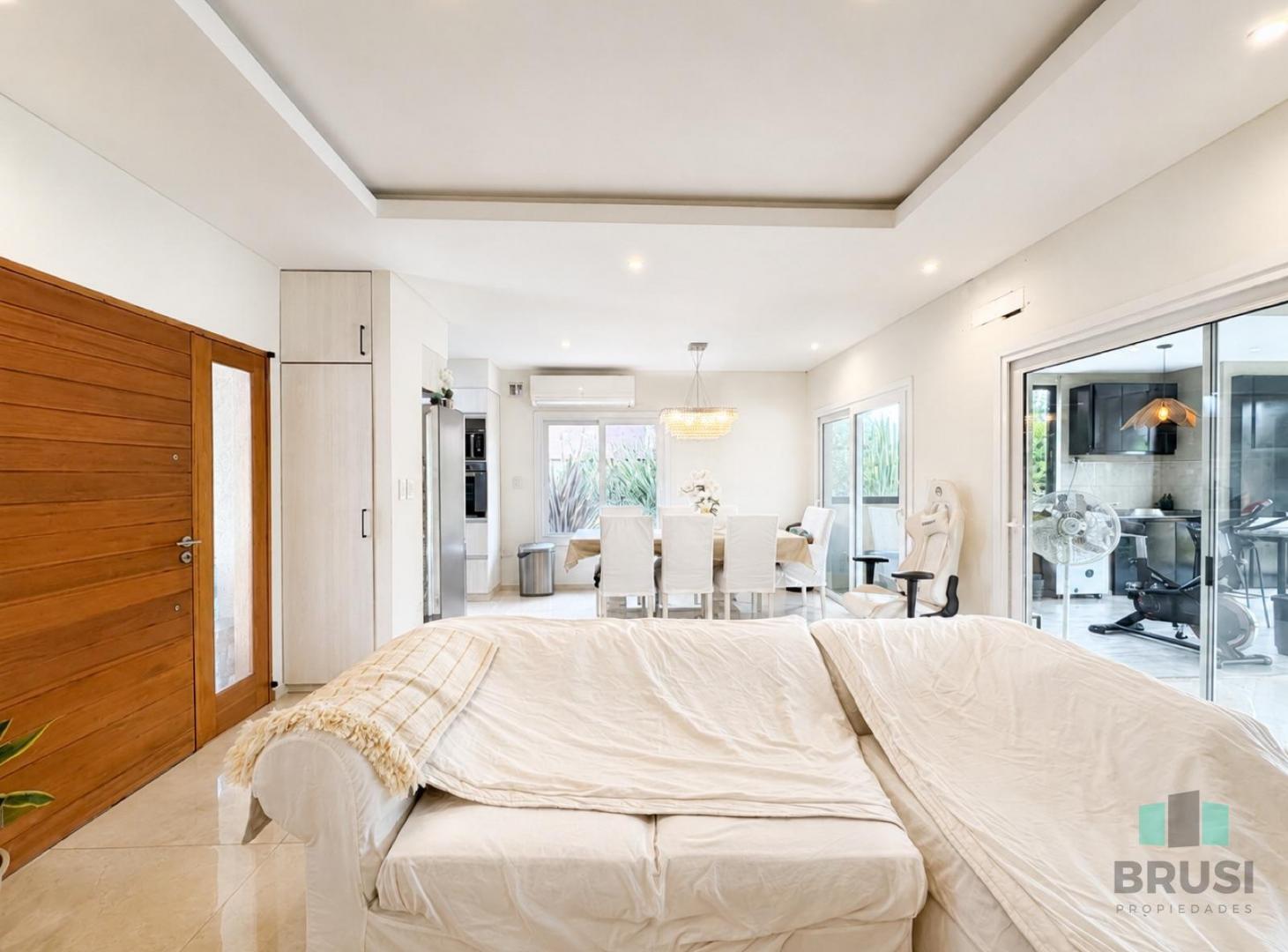 Foto de CASA EN VENTA EN UNA PLANTA EN SANTA INÉS - QUINCHO - PILETA, imagen 4