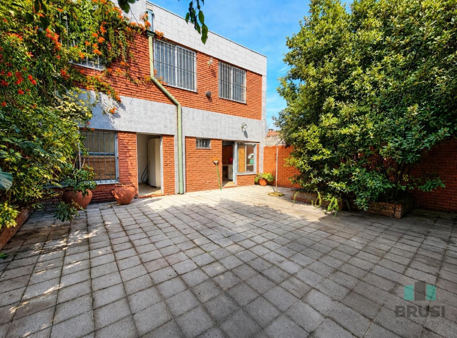 Foto de VENTA CASA 4 AMBIENTES CON COCHERA - TEMPERLEY, imagen 3