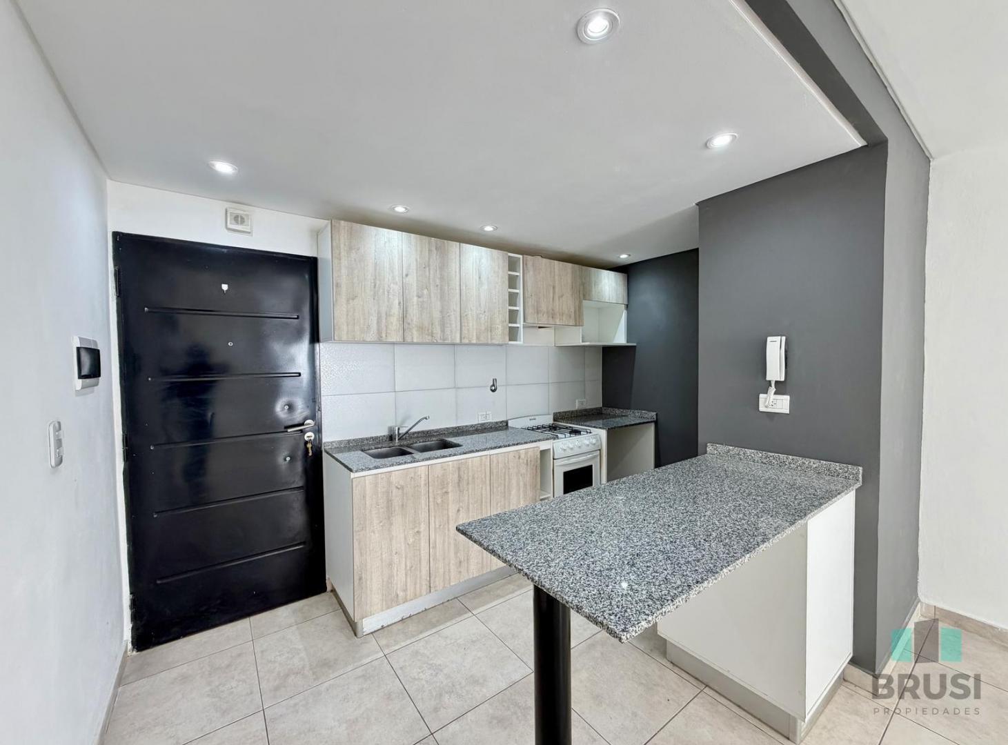Foto de Departamento 2 ambientes con terraza privada en Venta en Lomas de Zamora, imagen 5