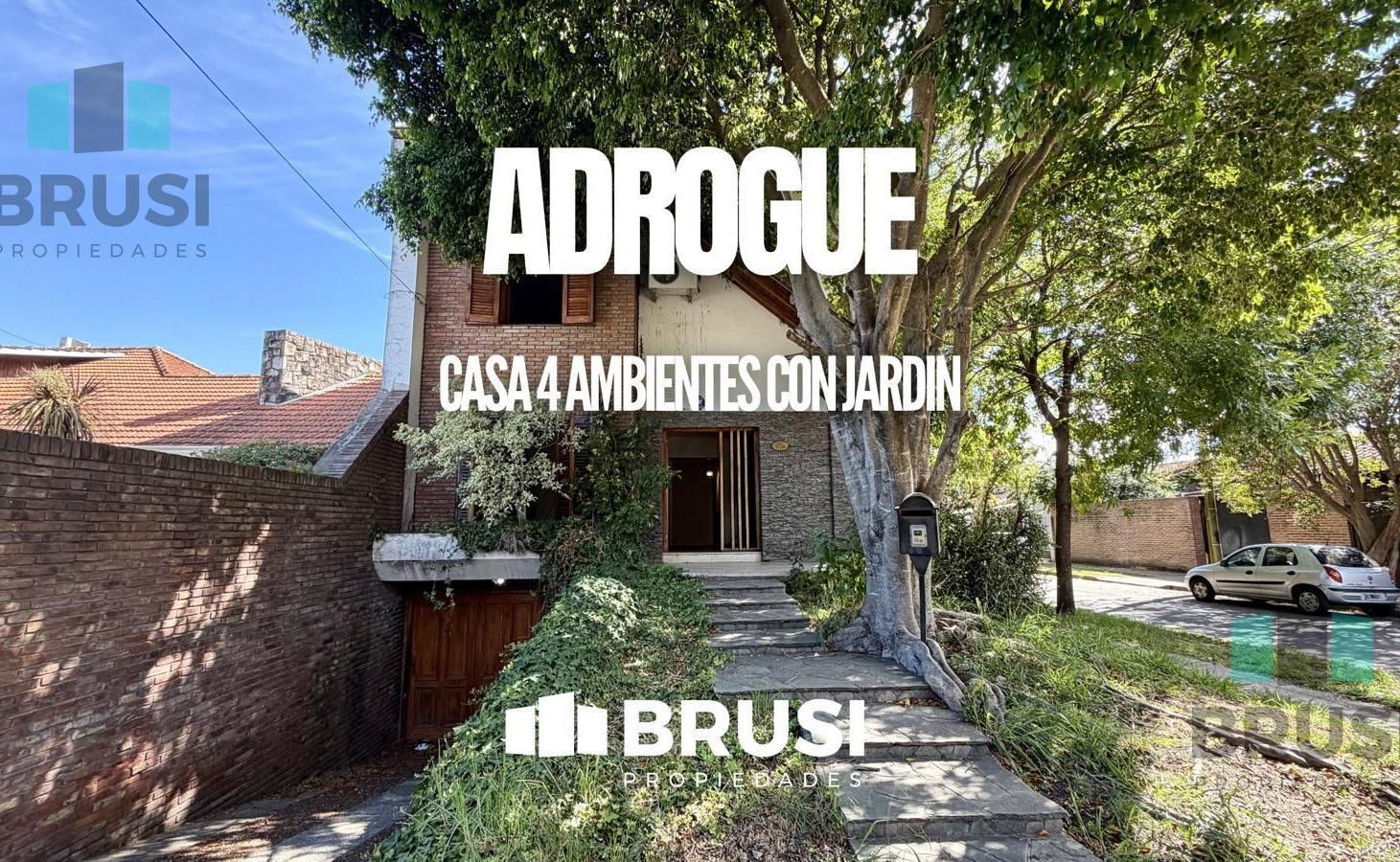 Foto de CASA EN VENTA EN ADROGUE - 2 PLANTAS - CON PARQUE, imagen 1