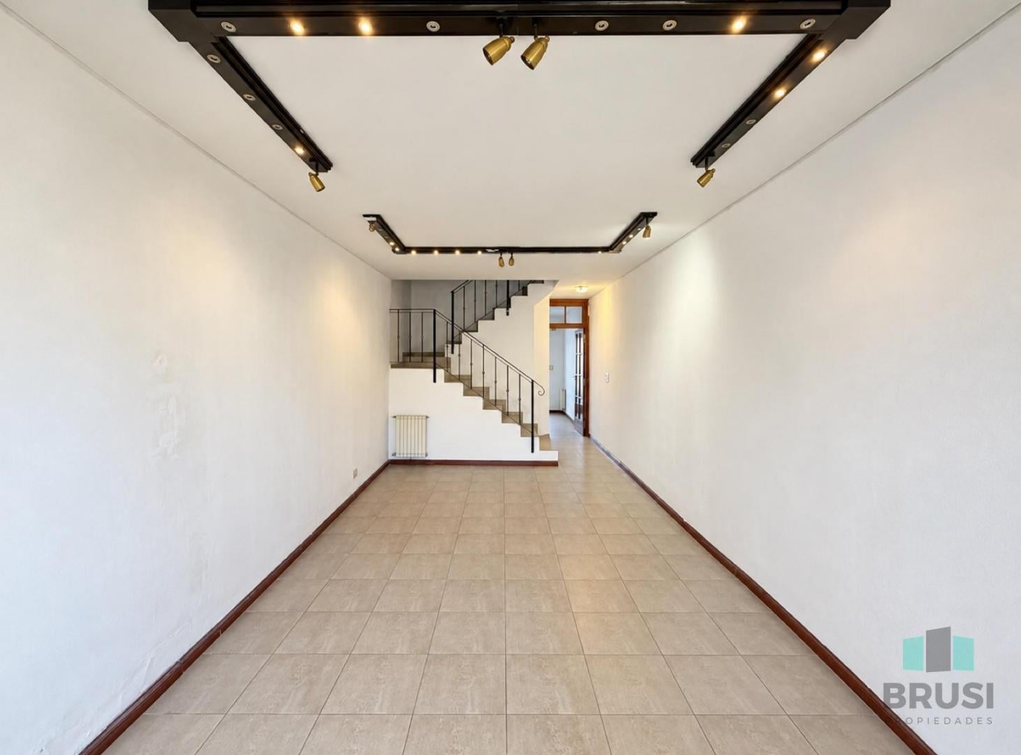 Foto de VENTA DEPARTAMENTO DUPLEX PH 3 AMBIENTES CON COCHERA Y FONDO, imagen 5