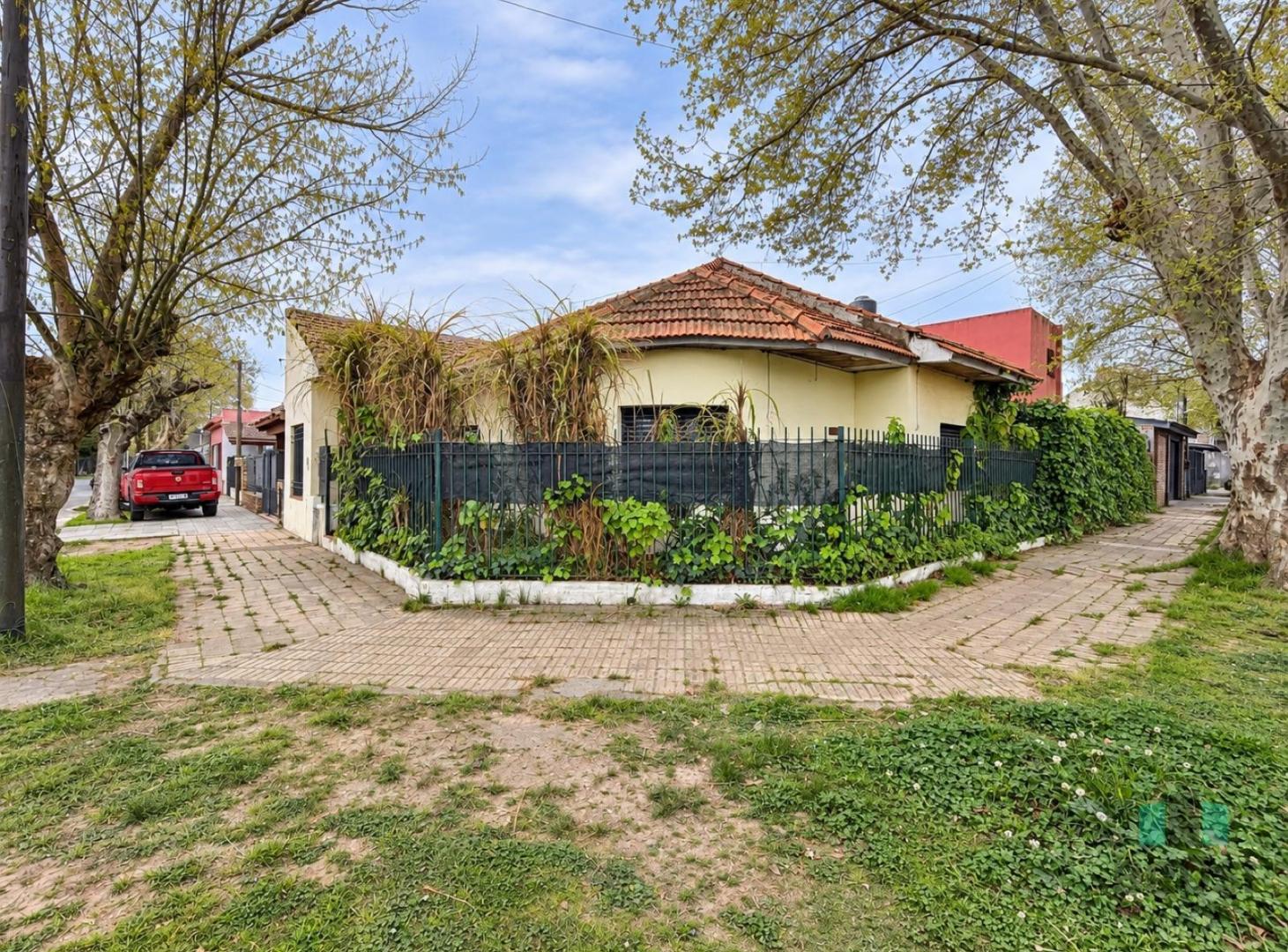 Foto de CASA EN VENTA EN TEMPERLEY - 4 AMBIENTES - UNA PLANTA, imagen 2
