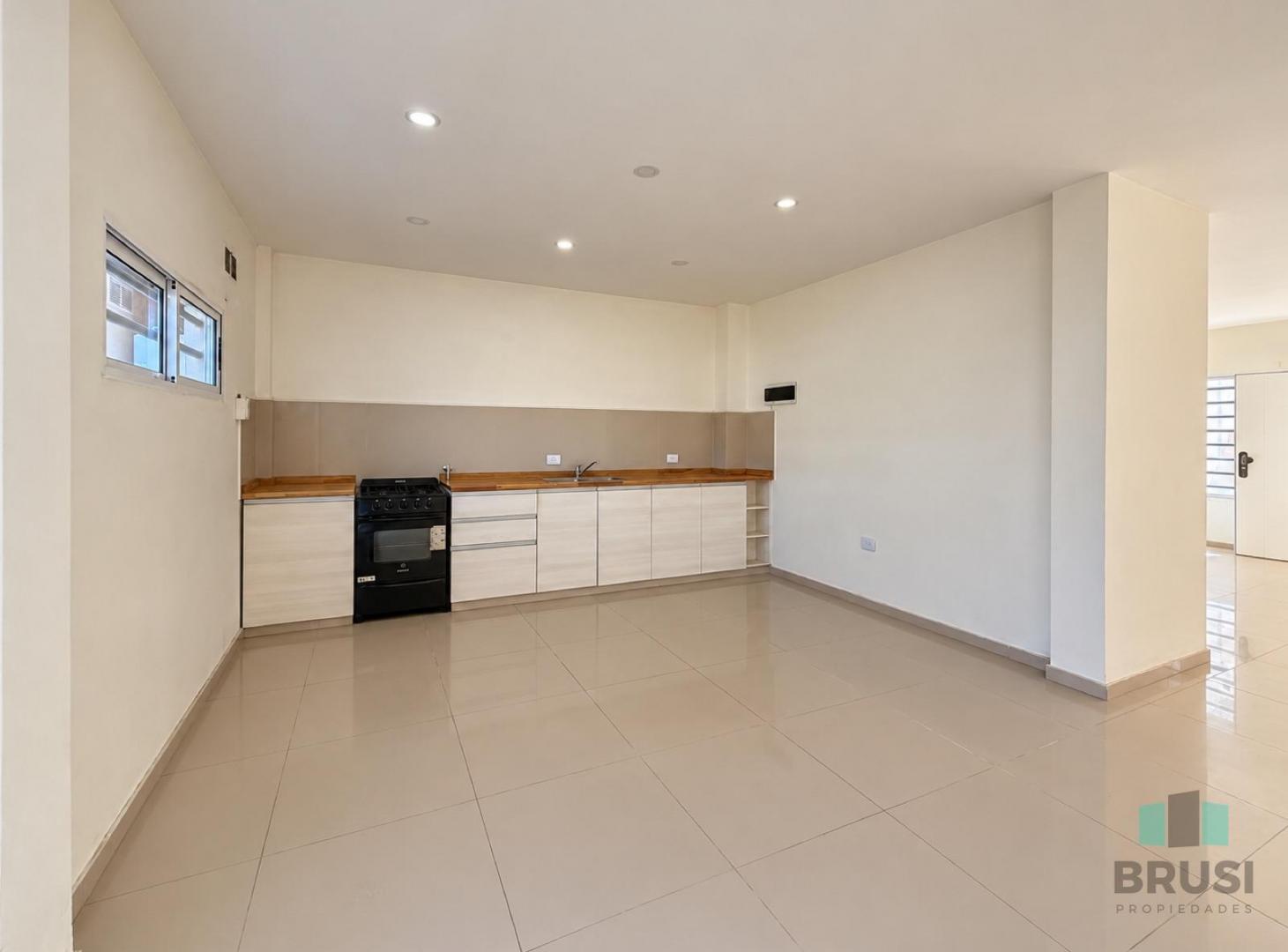 Foto de DUPLEX EN VENTA EN SAN VICENTE - 4 AMBIENTES CON PARQUE, imagen 5